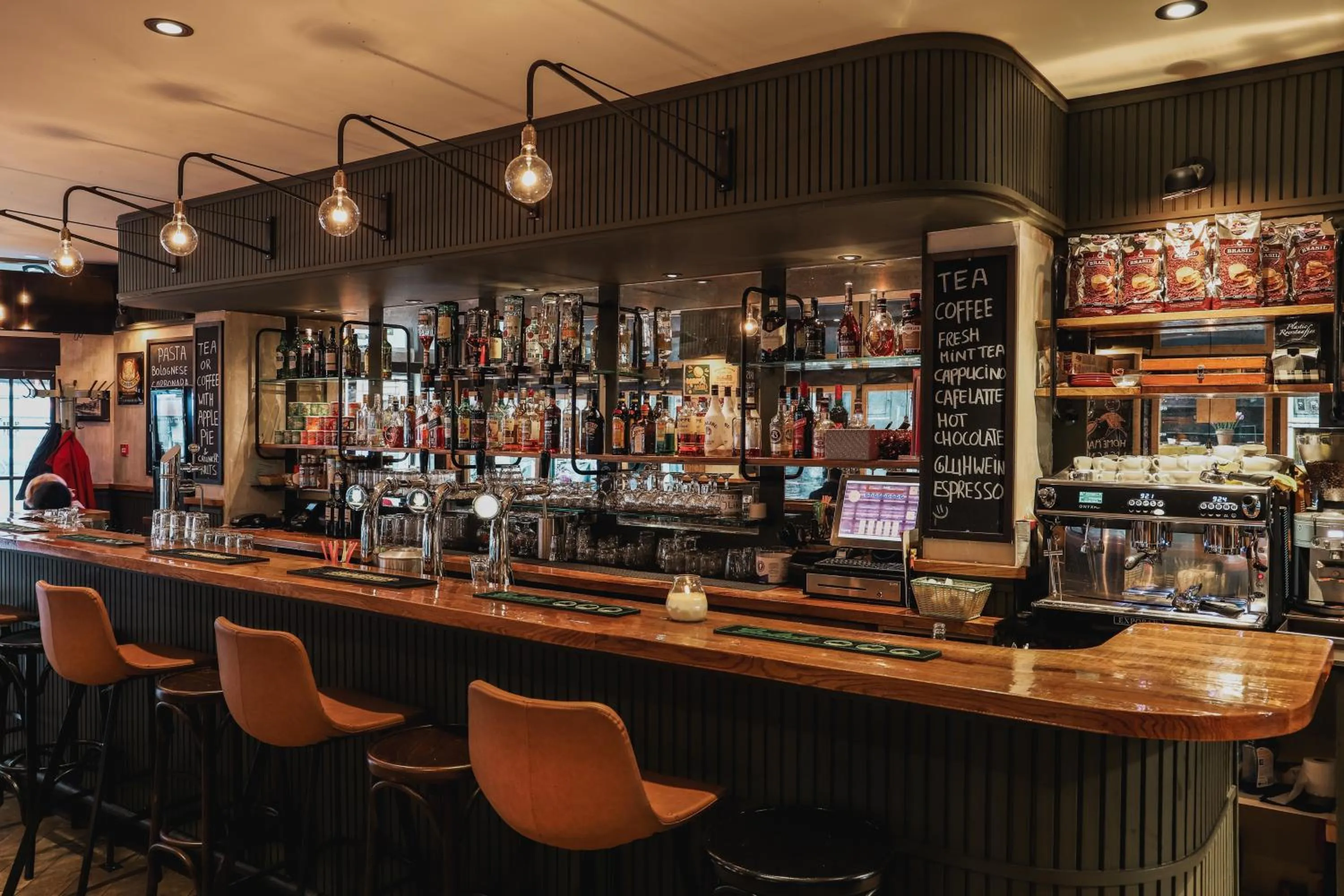 Lounge or bar in Hotel Corner House