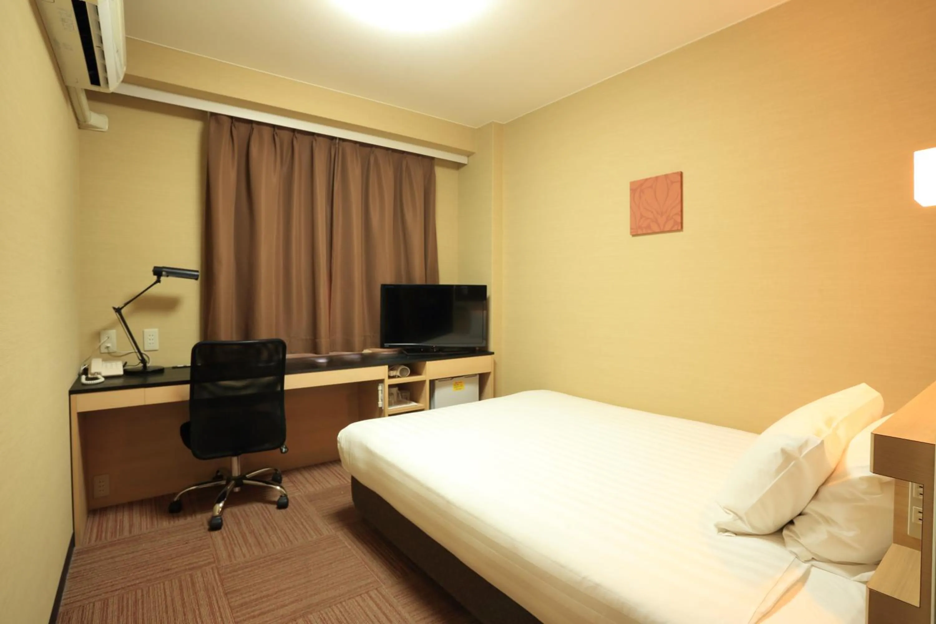 Photo of the whole room, Bed in Smile Hotel Otsu Seta