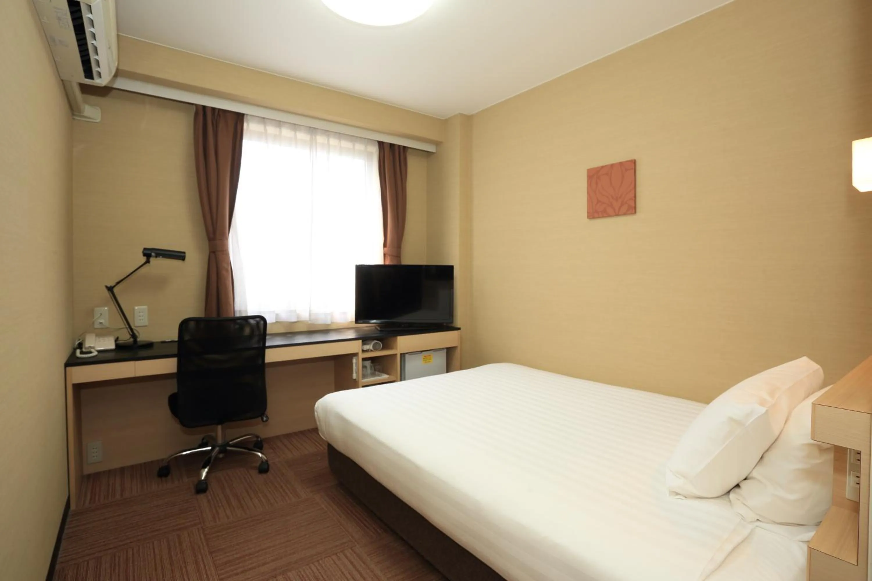 Photo of the whole room, Bed in Smile Hotel Otsu Seta
