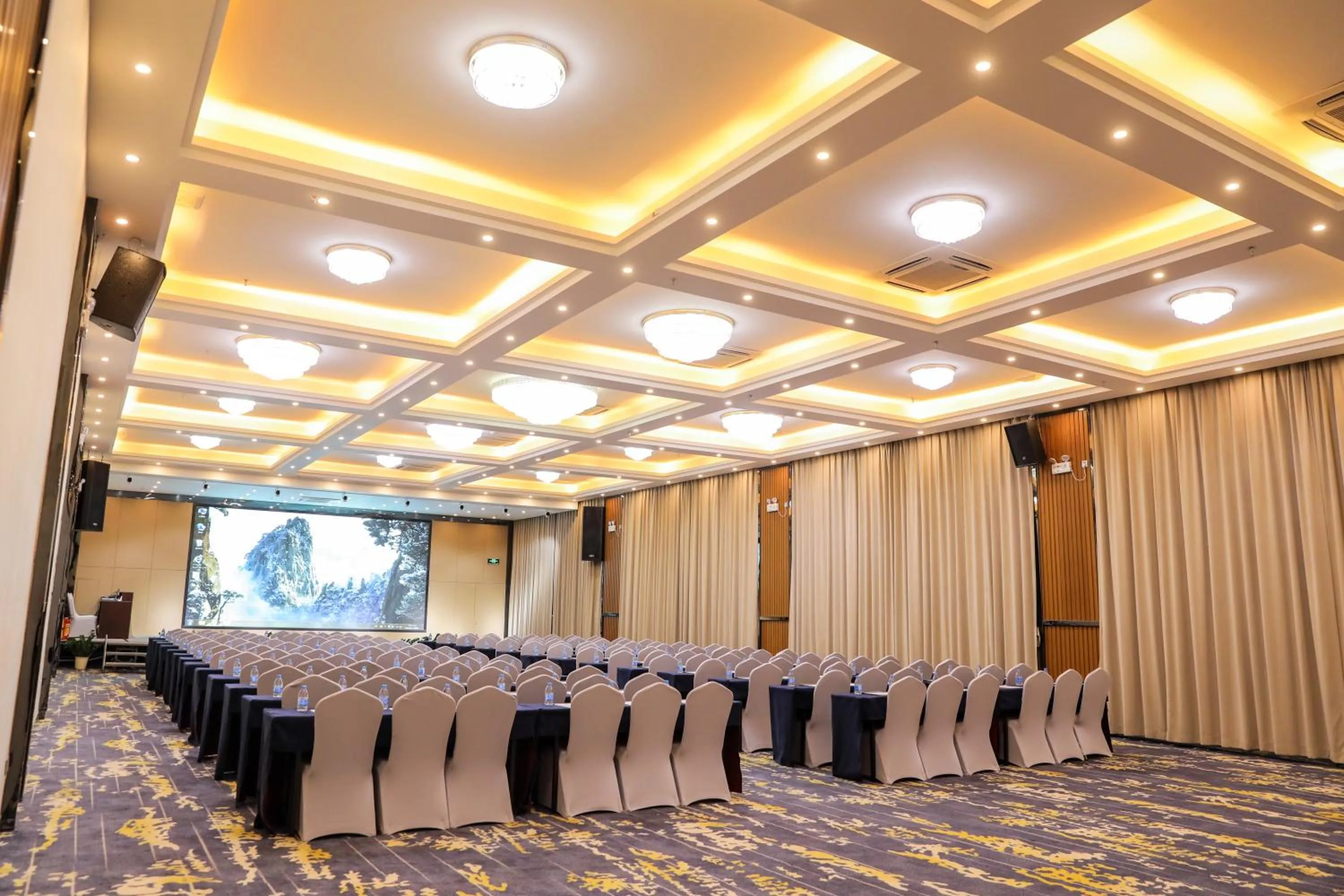 Meeting/conference room in Guangzhou Homies Hotel