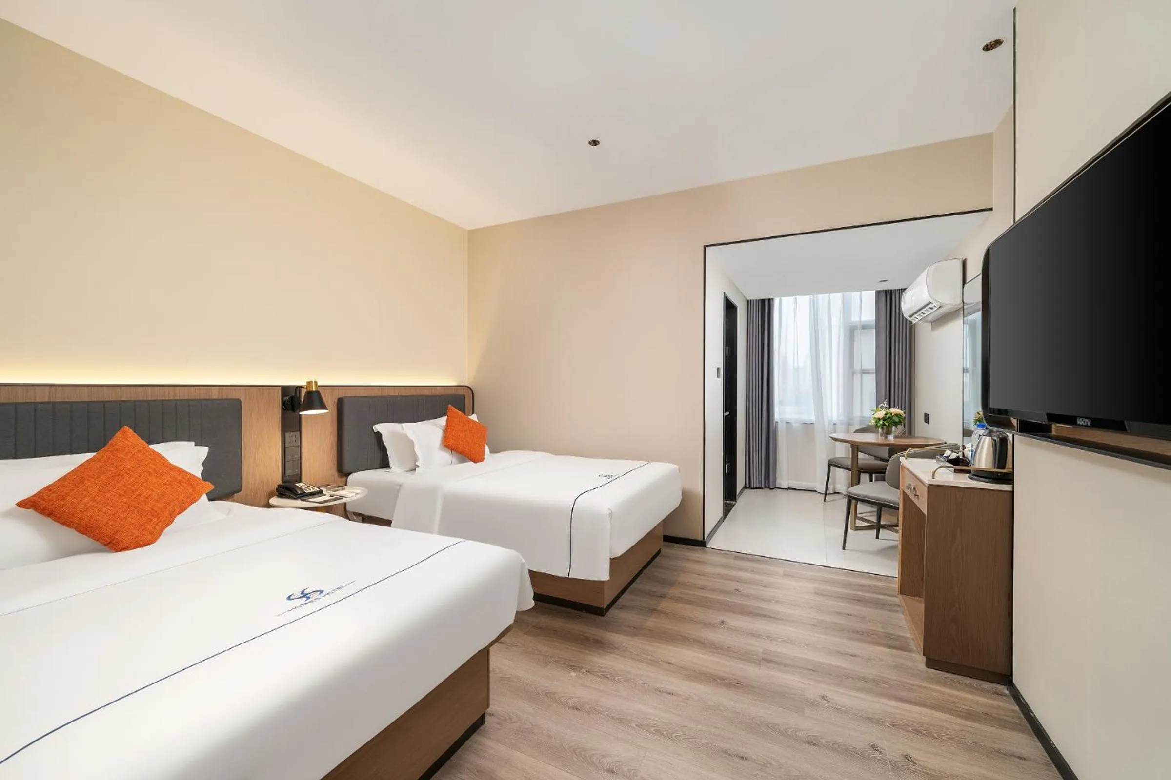 Bed in Guangzhou Homies Hotel