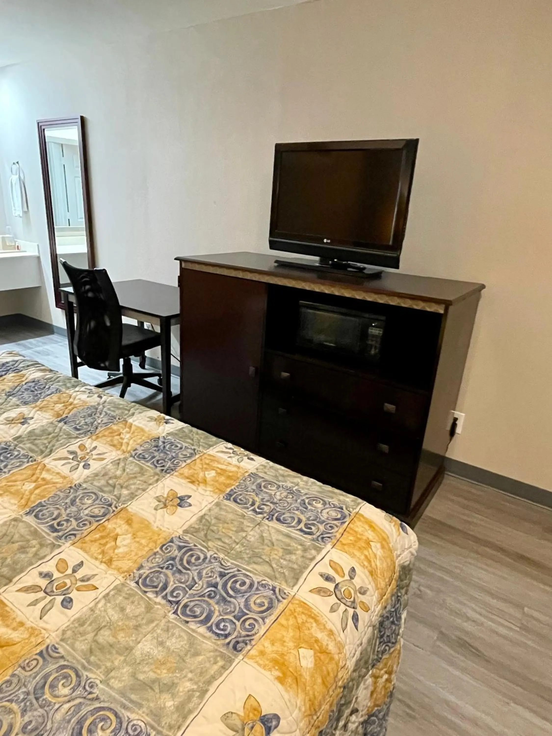 Bed in The Kinder Inn