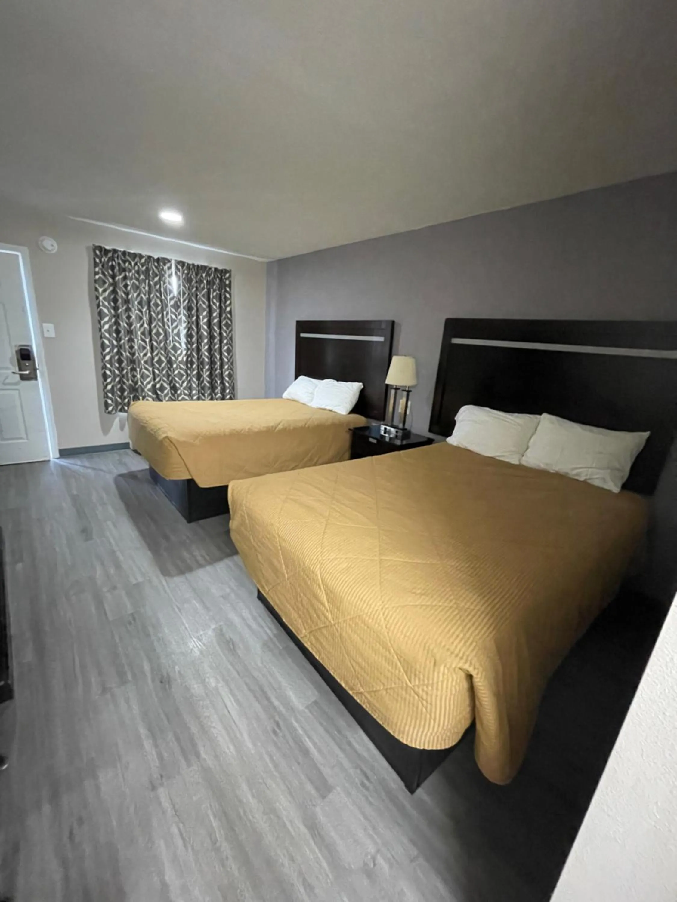 Bed in The Kinder Inn