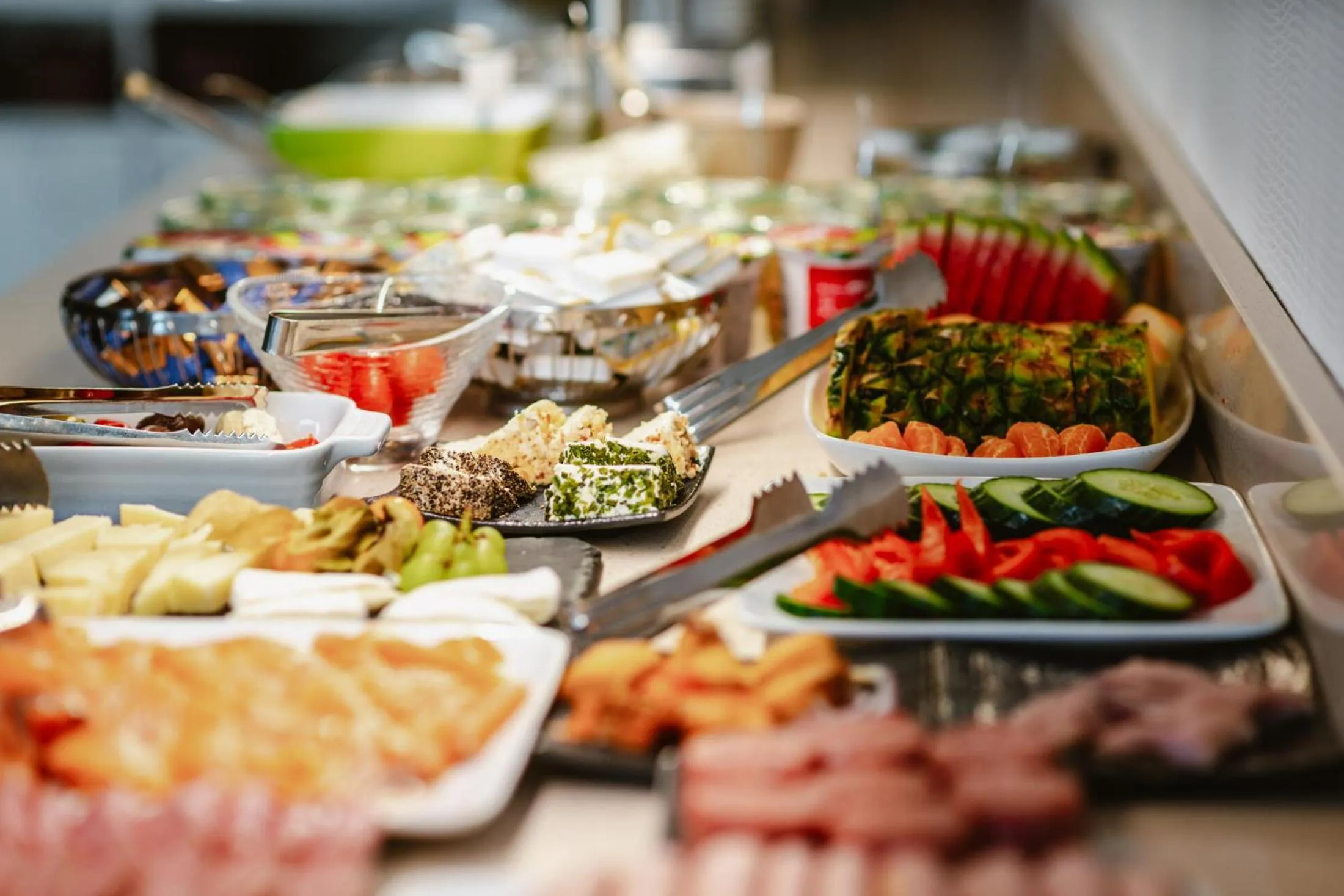 Buffet breakfast in Hotel das Miramar