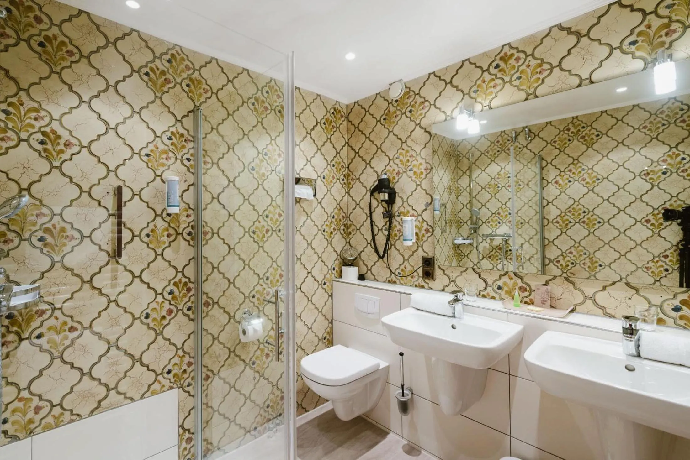 Bathroom in Hotel das Miramar