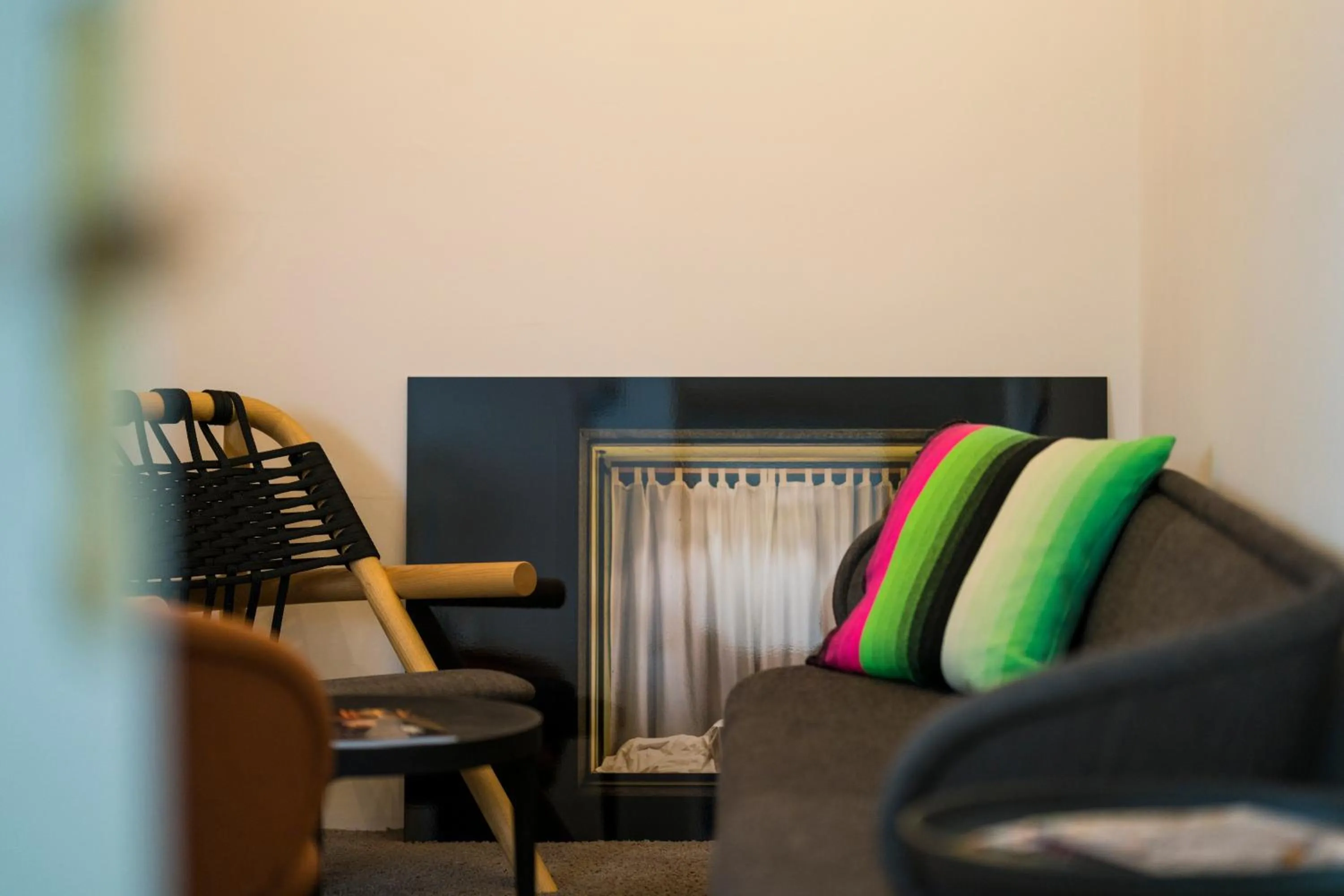 Restaurant/places to eat in 2Places Side