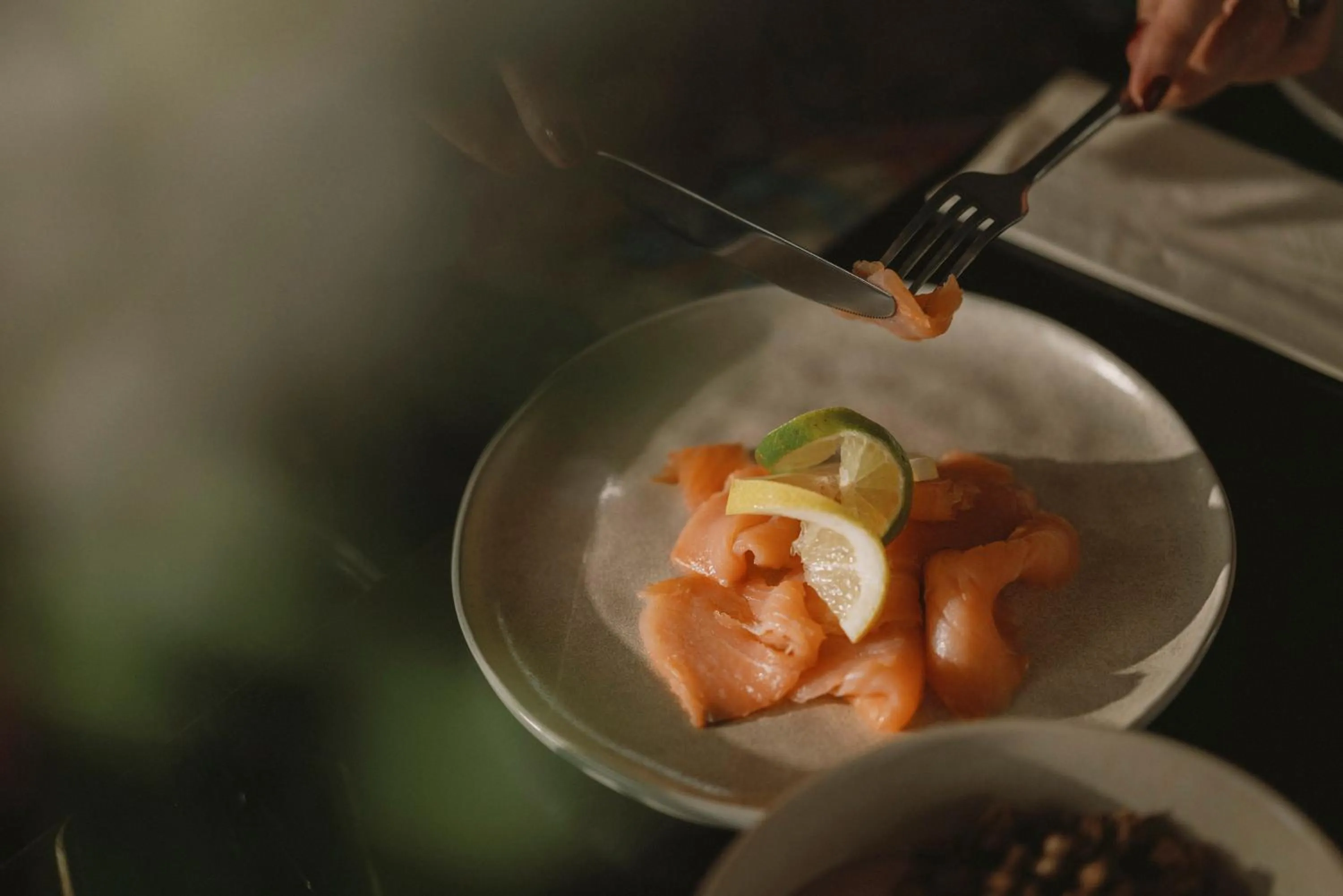 Breakfast in 2Places Side