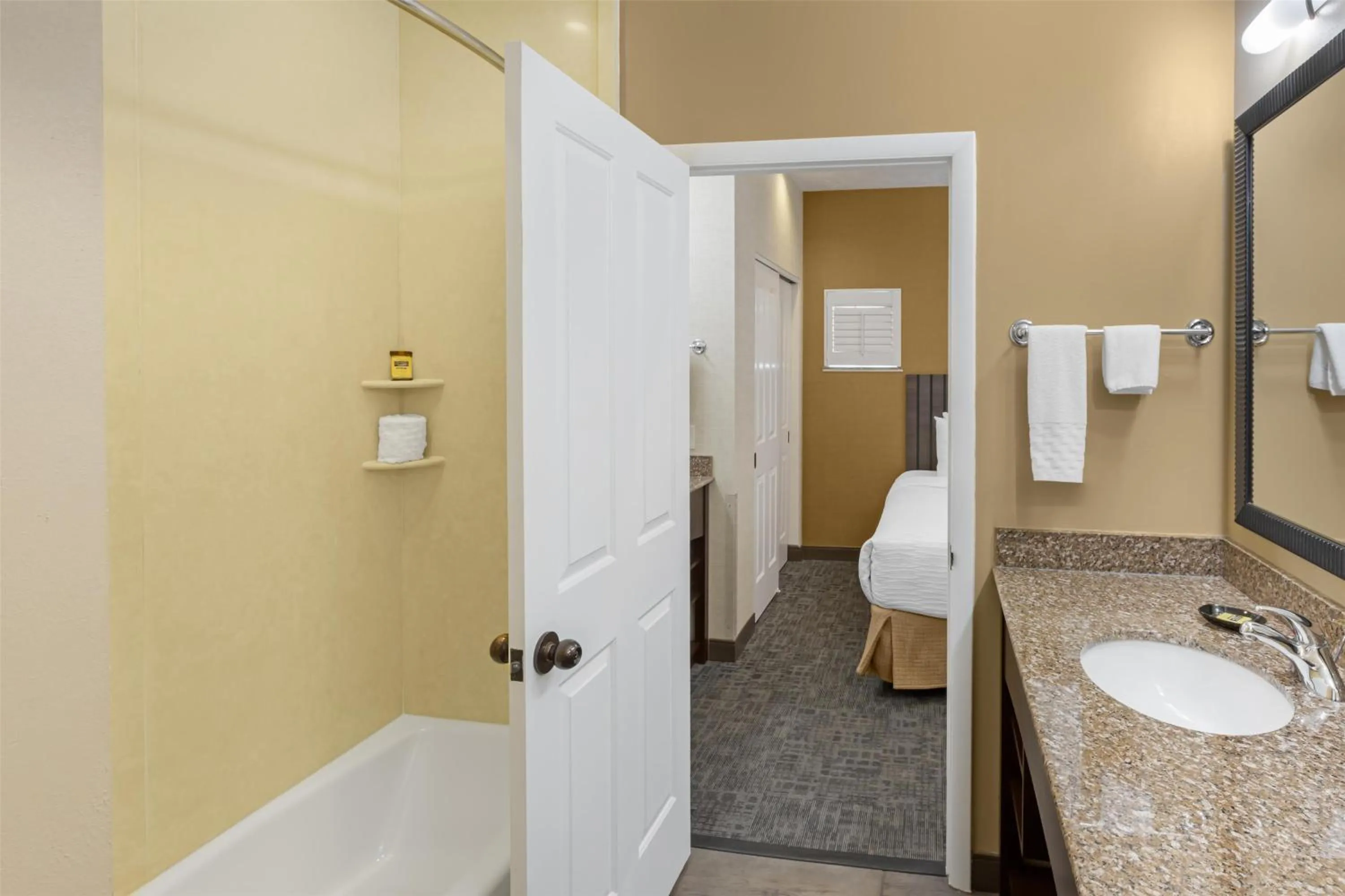 Bedroom in Best Western Plus Canyonlands Inn