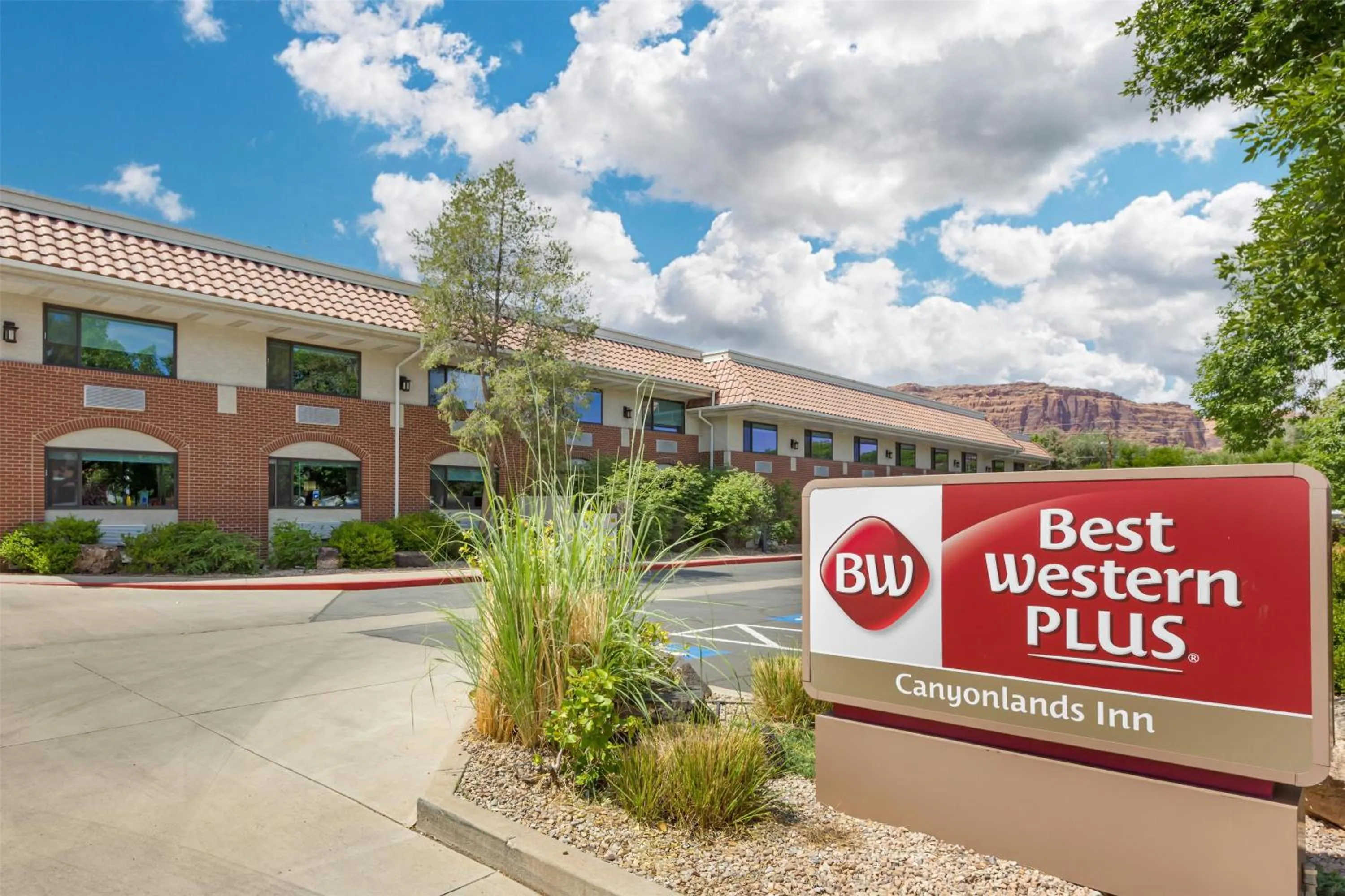 Property building in Best Western Plus Canyonlands Inn
