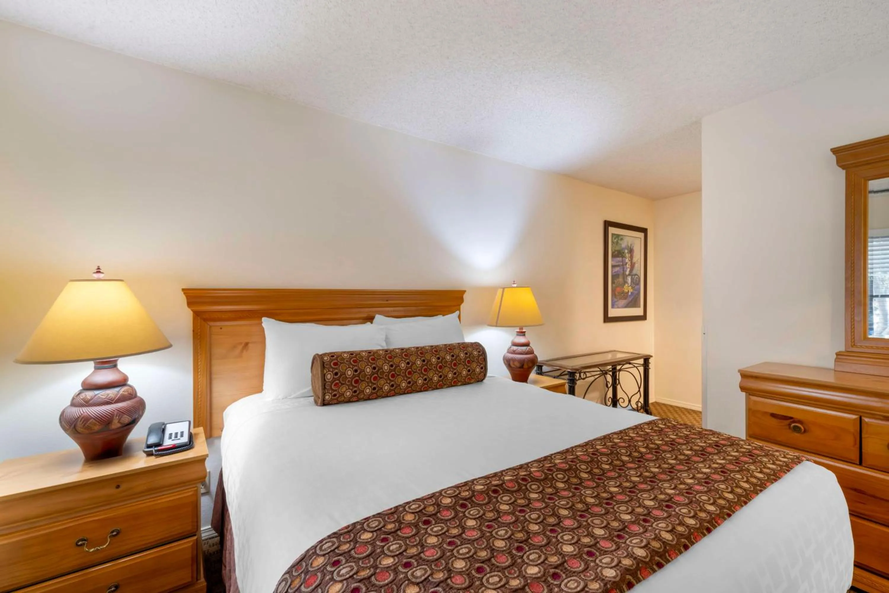 Photo of the whole room, Bed in Best Western Casa Grande Inn