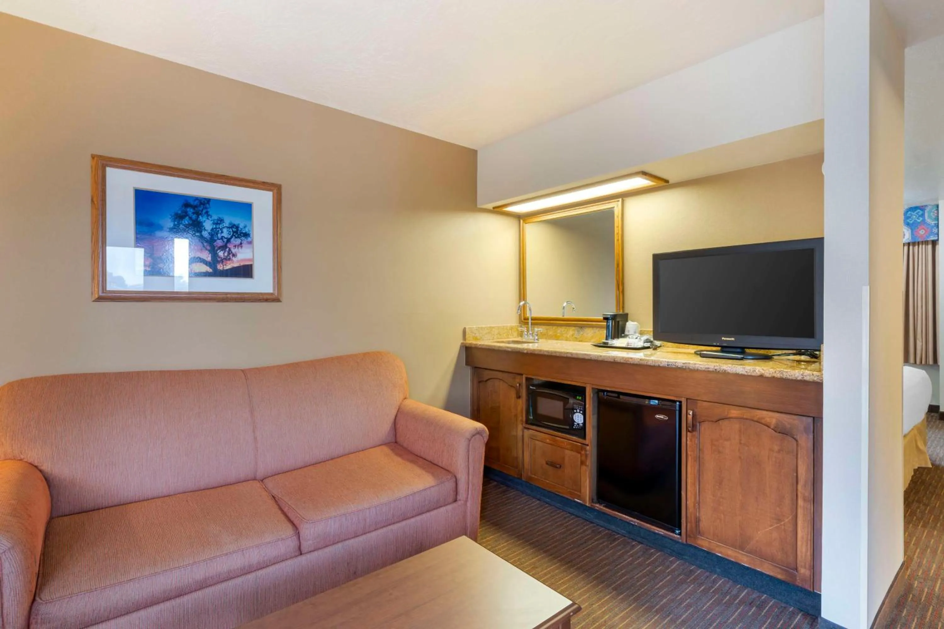 Bedroom in Best Western Casa Grande Inn