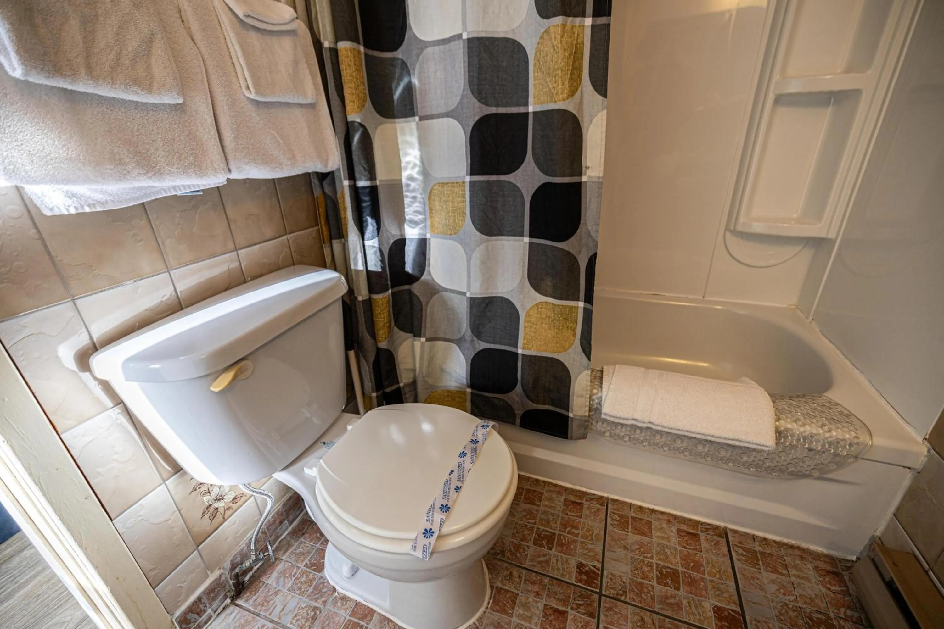 Bathroom in Motel Deblois