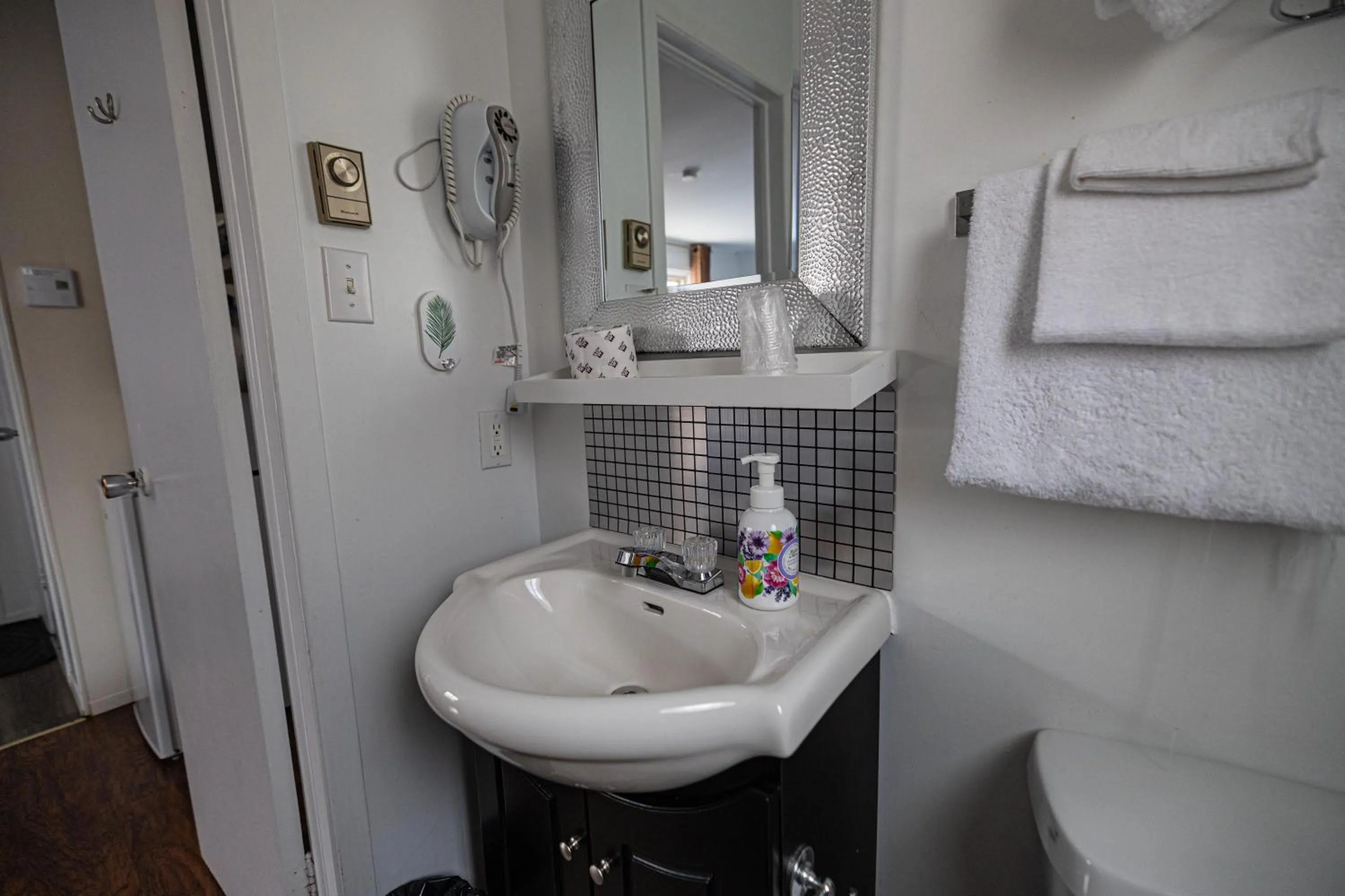 Bathroom in Motel Deblois