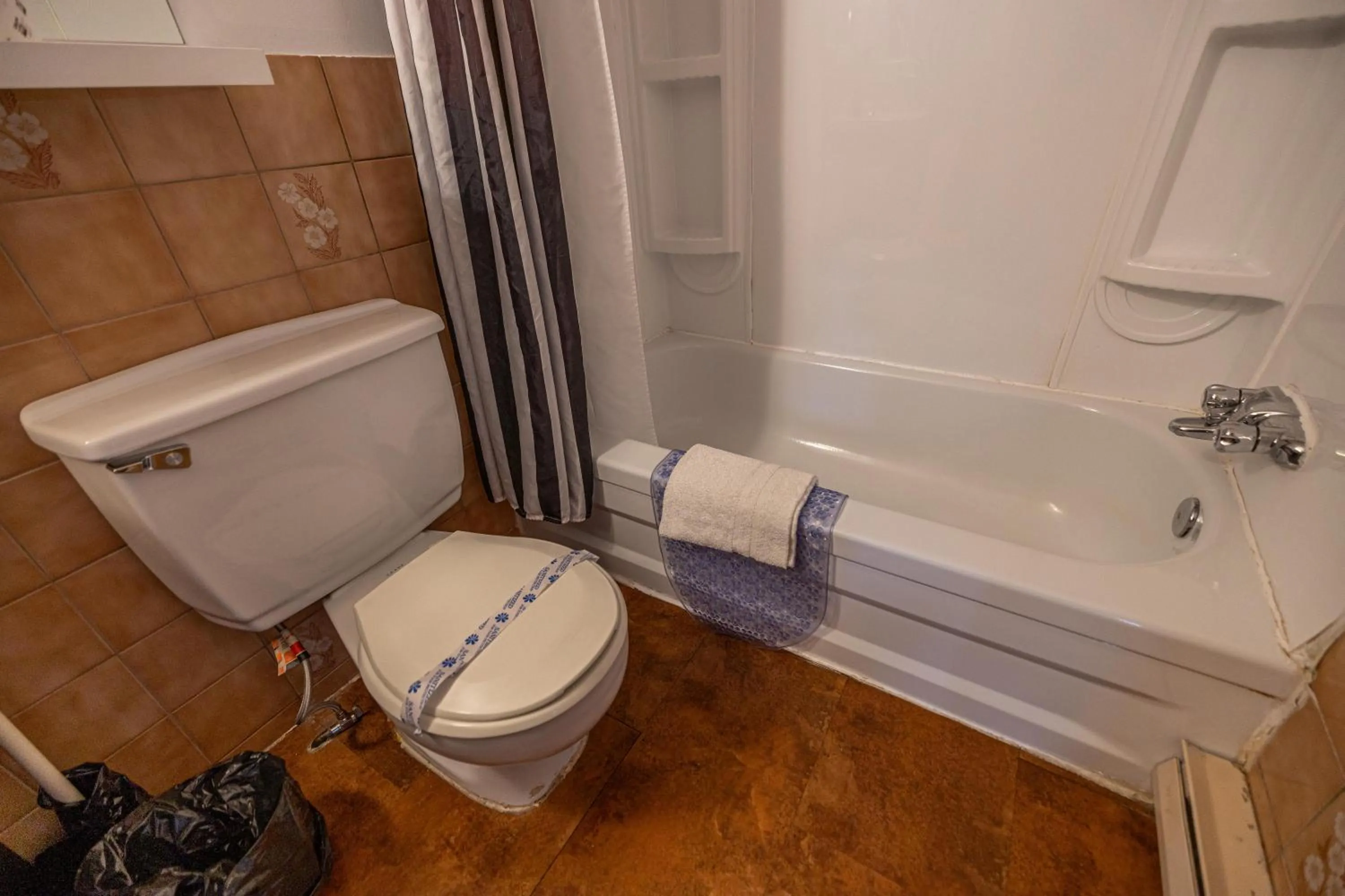 Bathroom in Motel Deblois