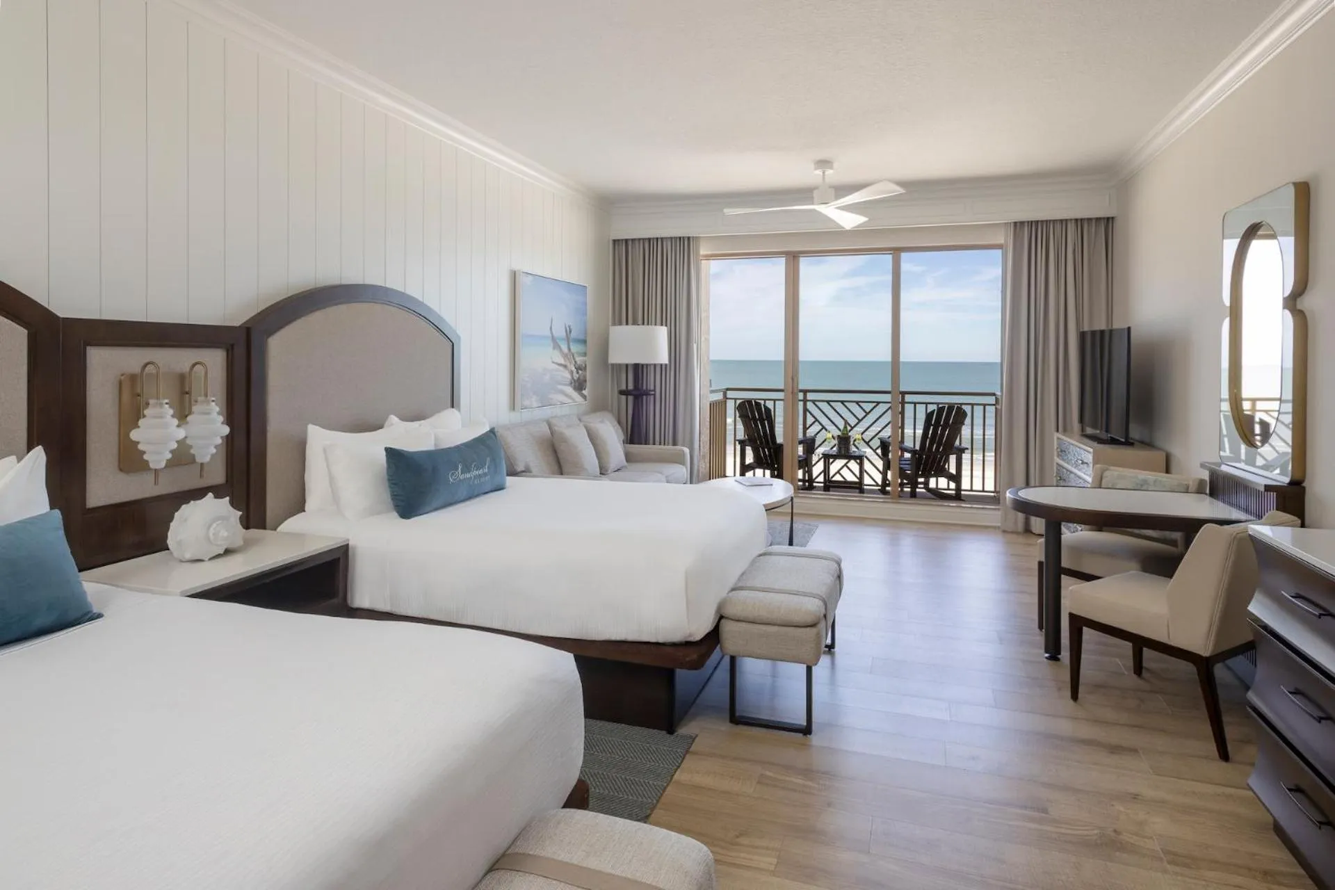 Bed in Sandpearl Resort Private Beach