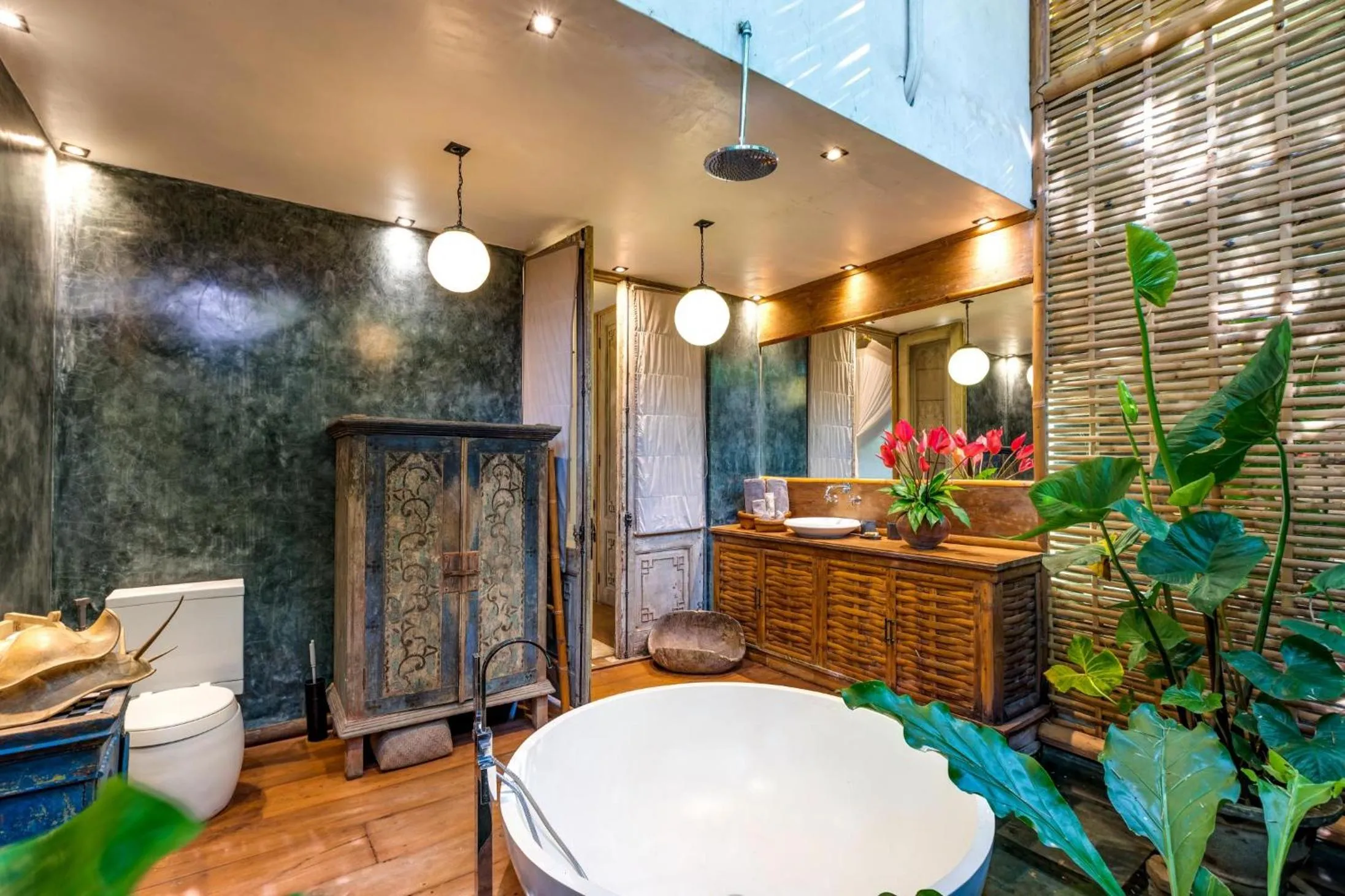 Toilet in Villa Artis