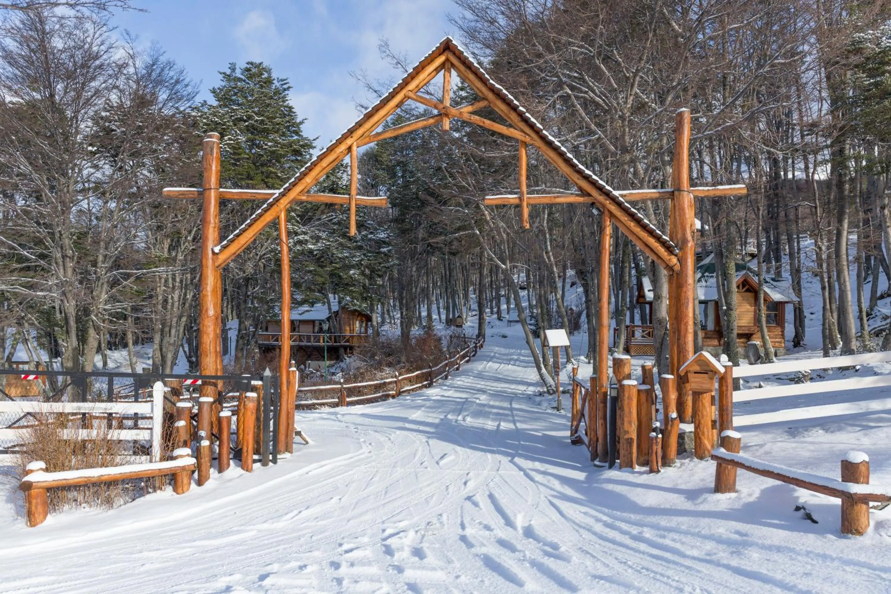 Facade/entrance in Aldea Nevada