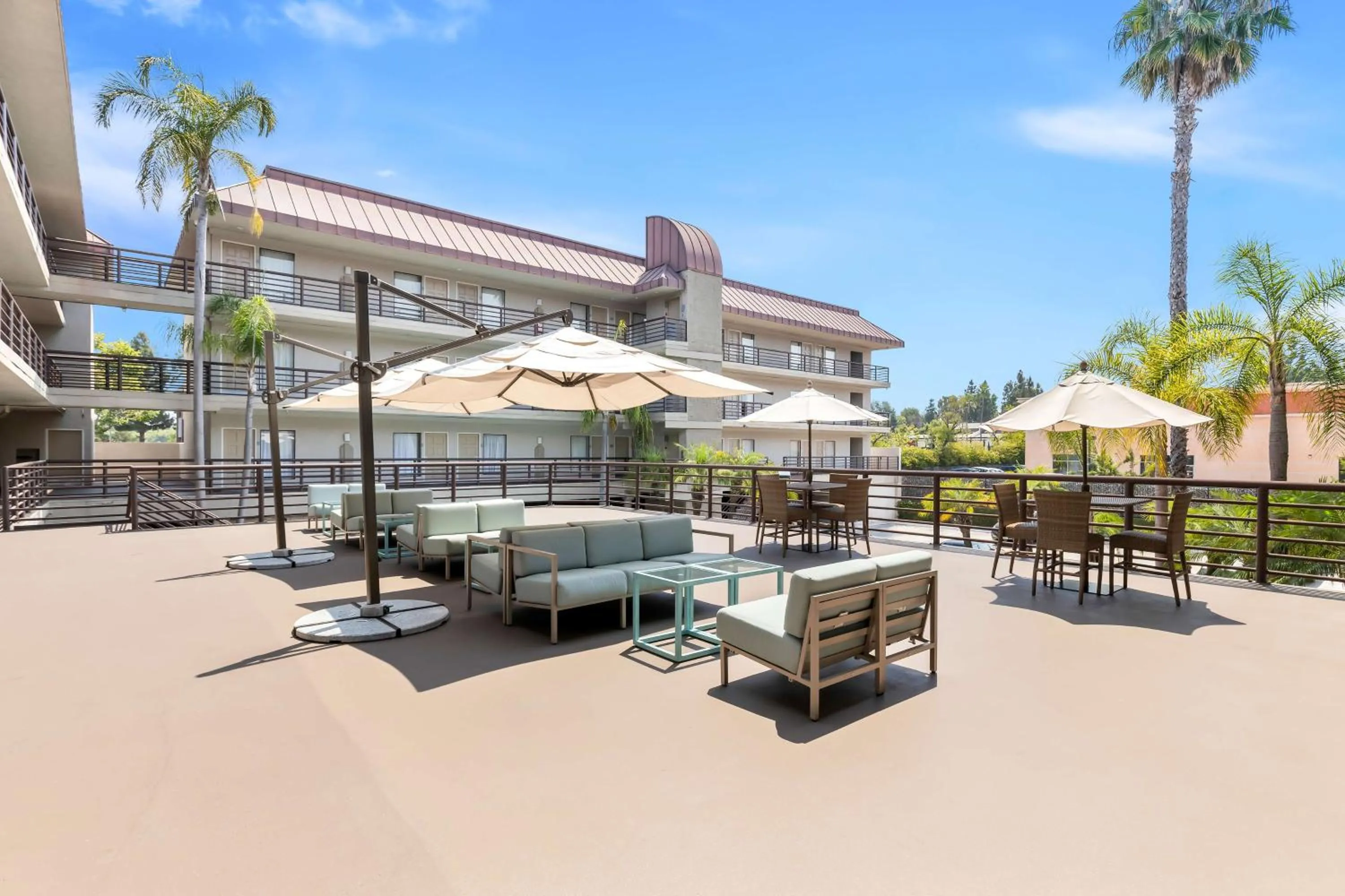 Property building in Best Western Plus Irvine Spectrum Hotel