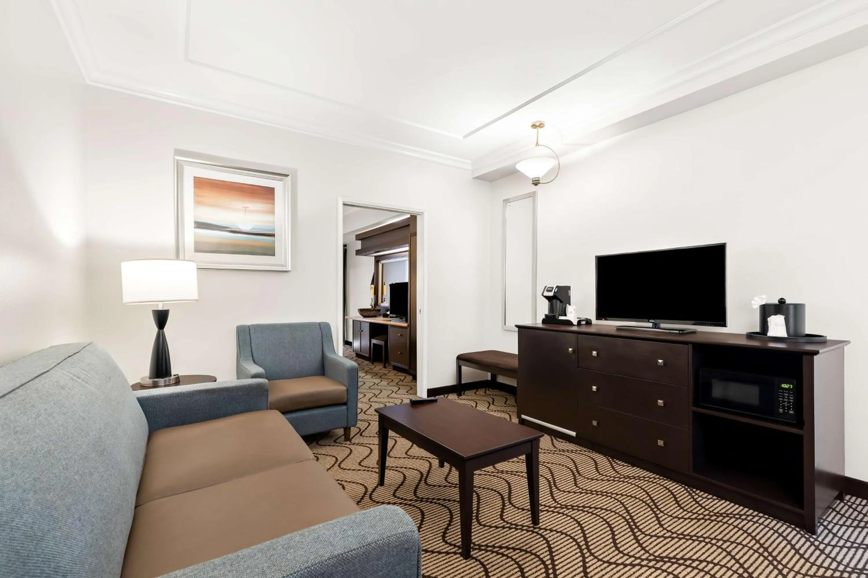 Bedroom in Best Western Plus Irvine Spectrum Hotel