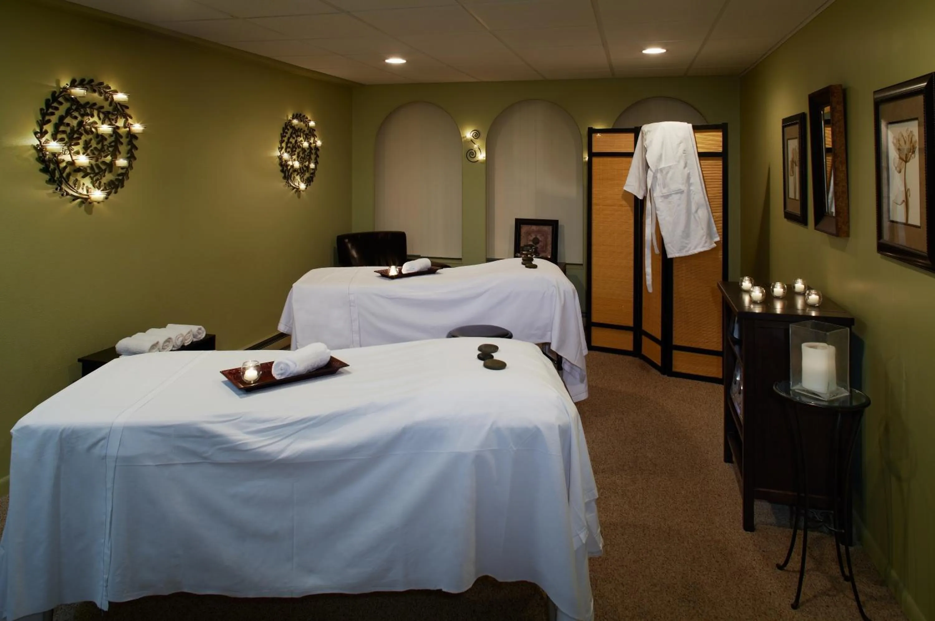 Spa and wellness centre/facilities, Bed in Cove Haven Resort