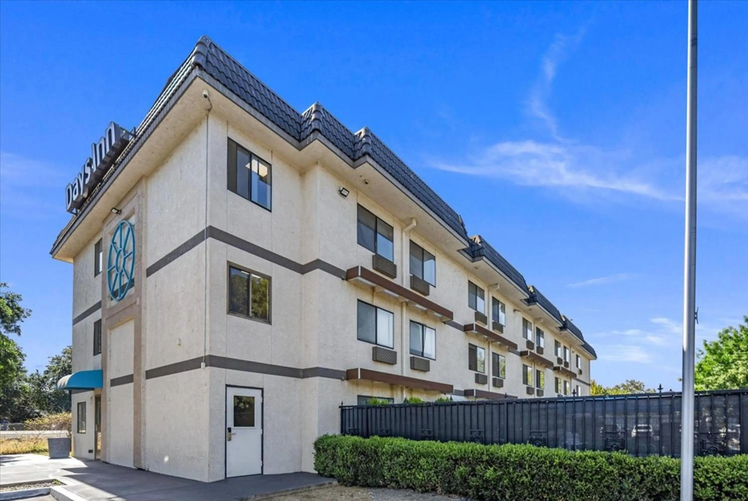Property building in Days Inn by Wyndham Woodland