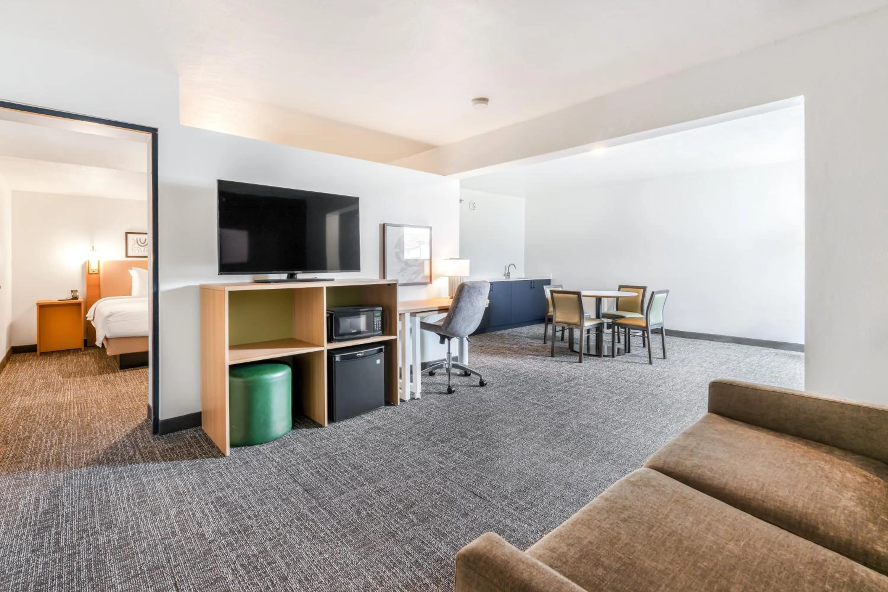 TV and multimedia in Spark by Hilton Ponce