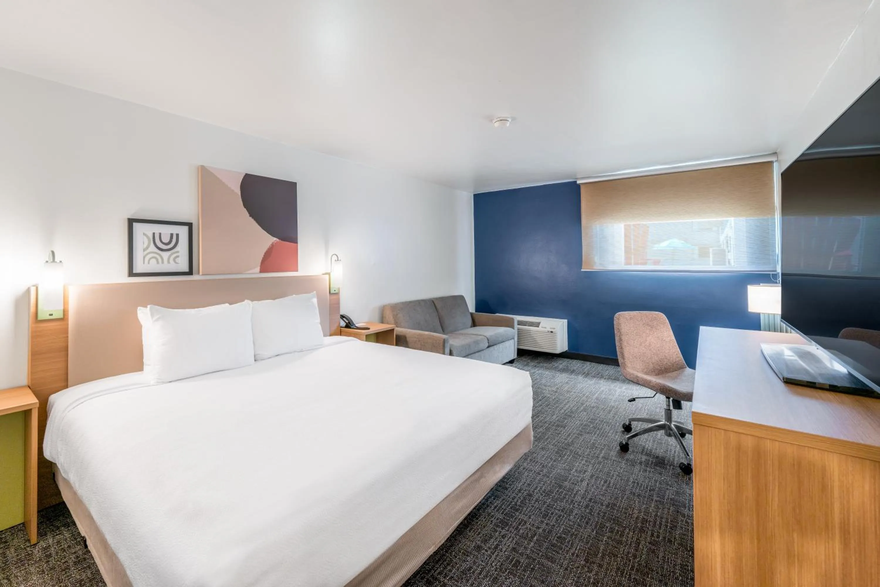 Bed in Spark by Hilton Ponce