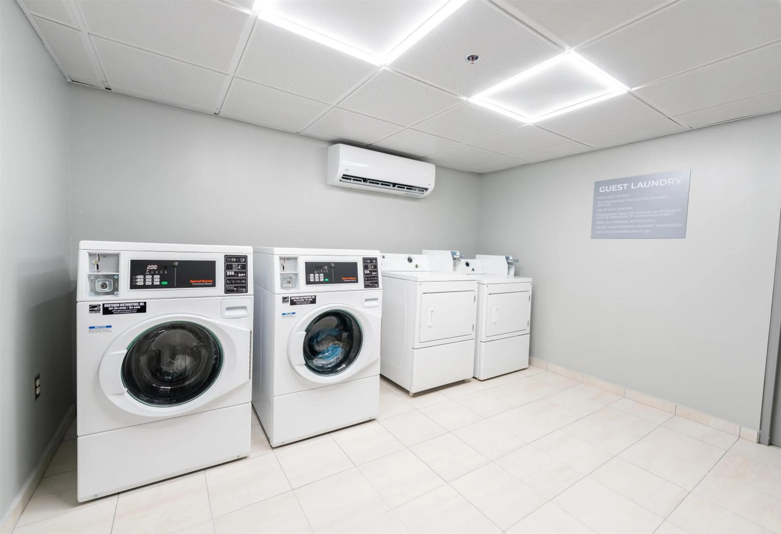 laundry in Spark by Hilton Ponce