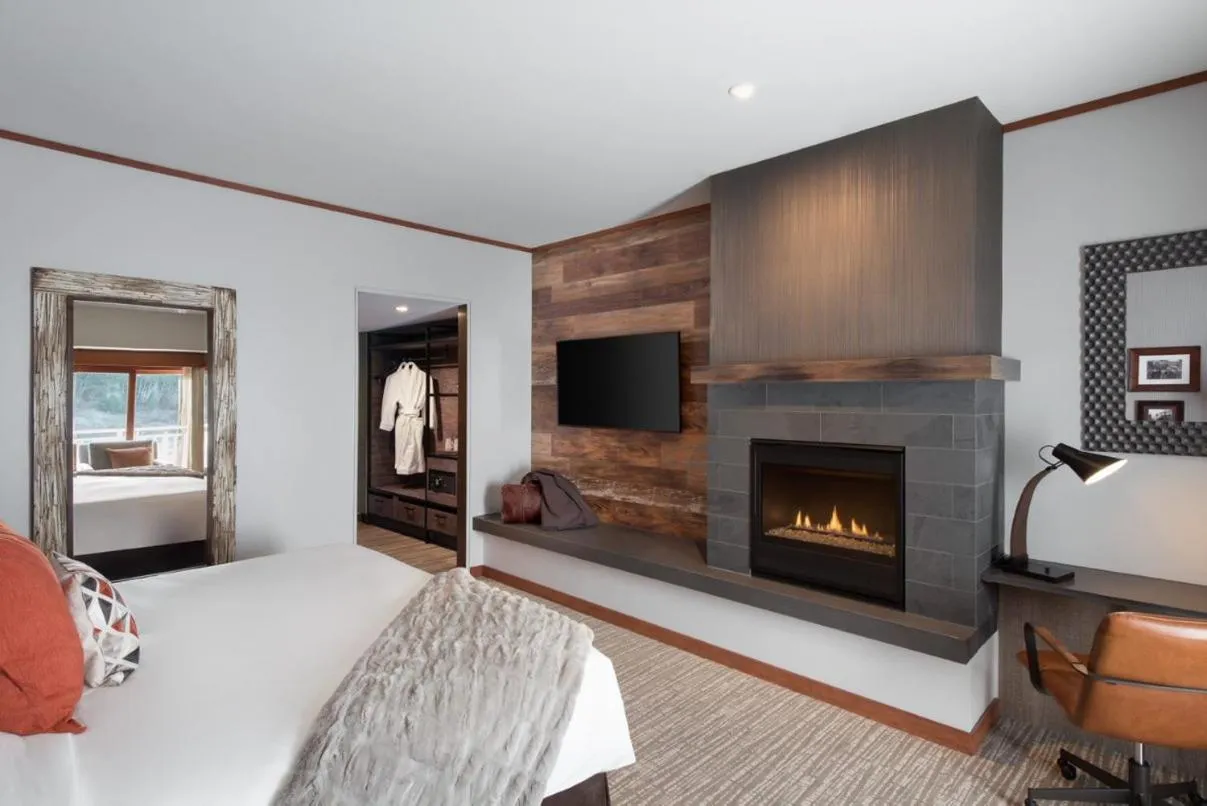 Bed in Salish Lodge & Spa