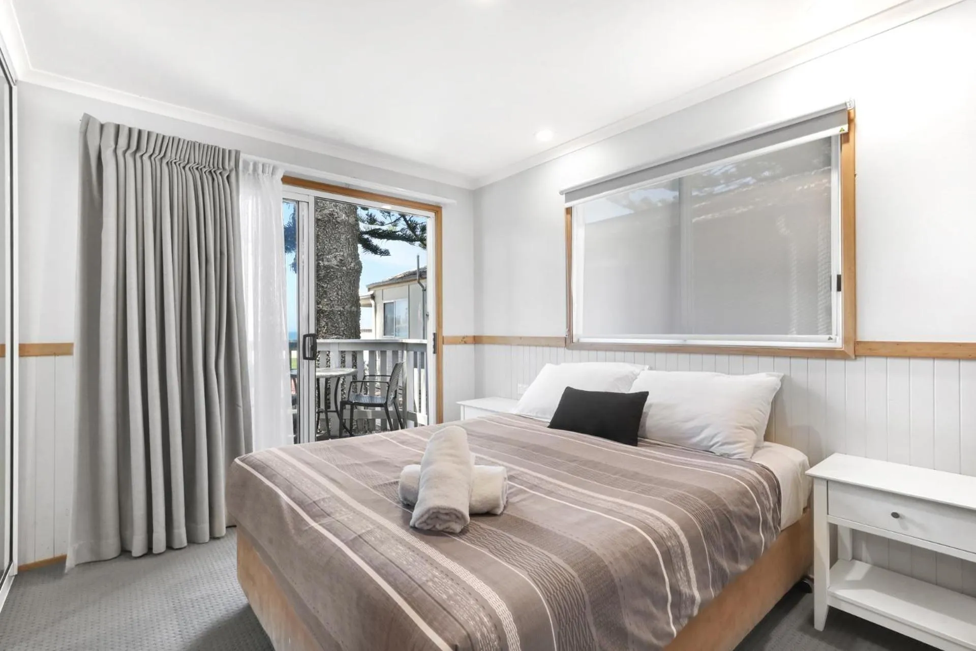 Bed in Kendalls Beach Holiday Park