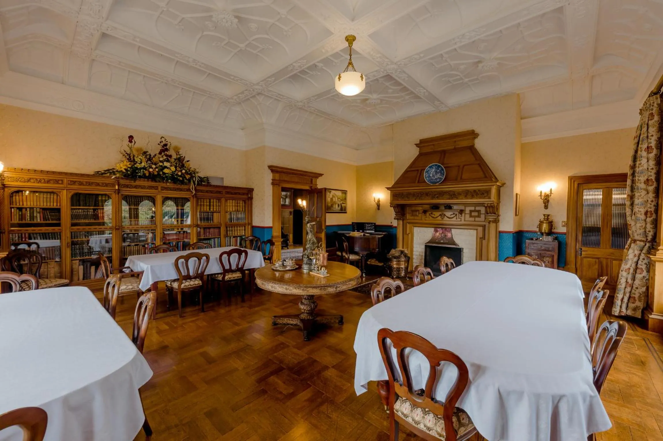 Dining area in Pen-y-bryn Lodge