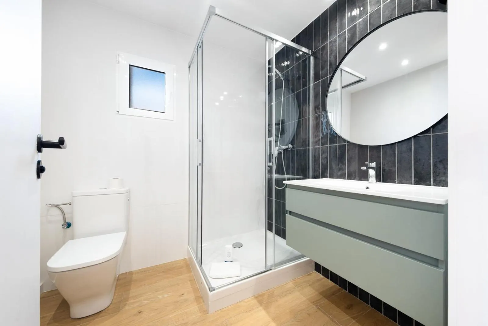 Bathroom in AinB Barcelona Sants Apartments