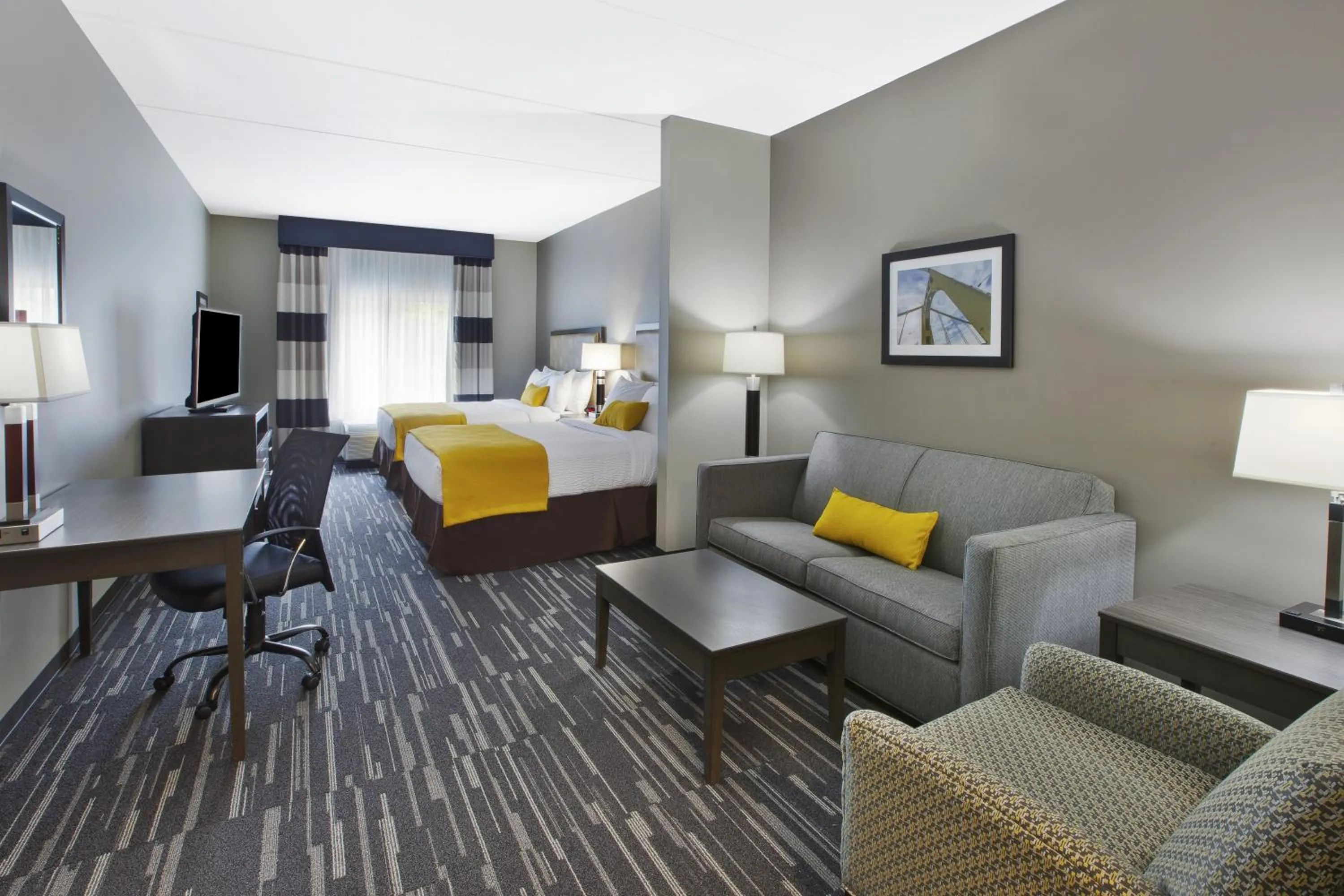 Bedroom, Bed in Best Western Plus Cranberry-Pittsburgh North