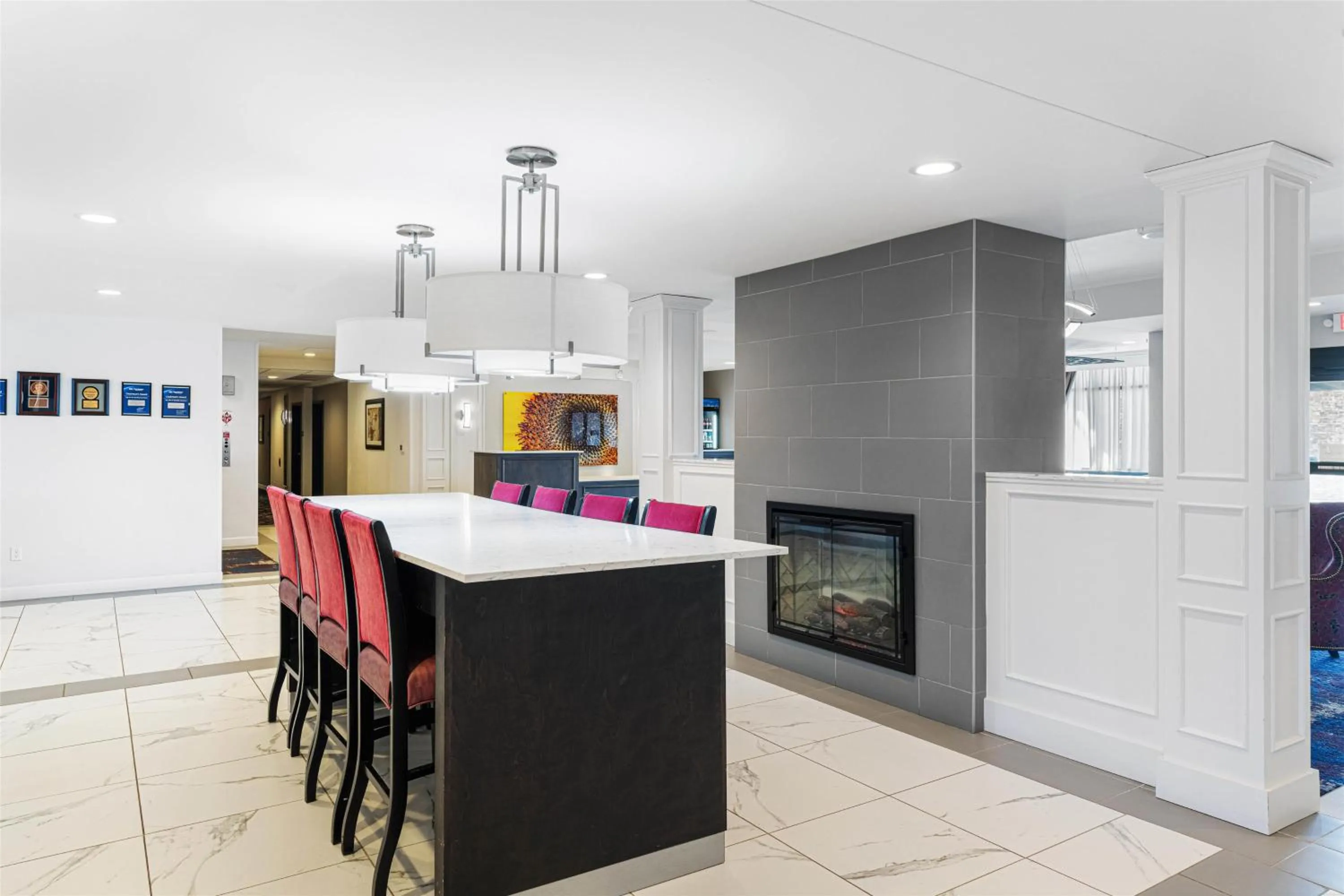 Lobby or reception in Best Western Plus New Richmond Inn & Suites