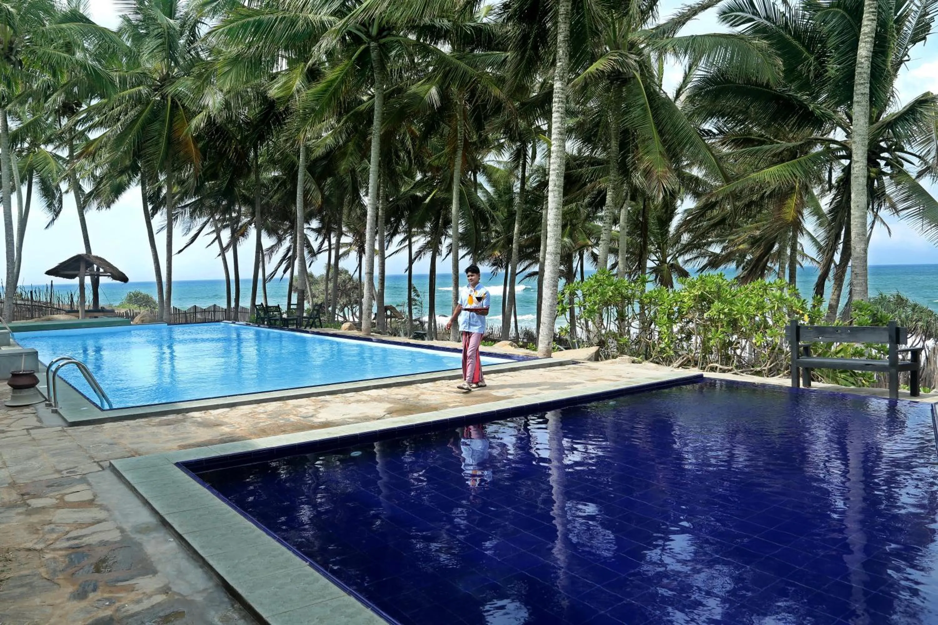 Swimming pool in Turtle Bay Boutique Hotel