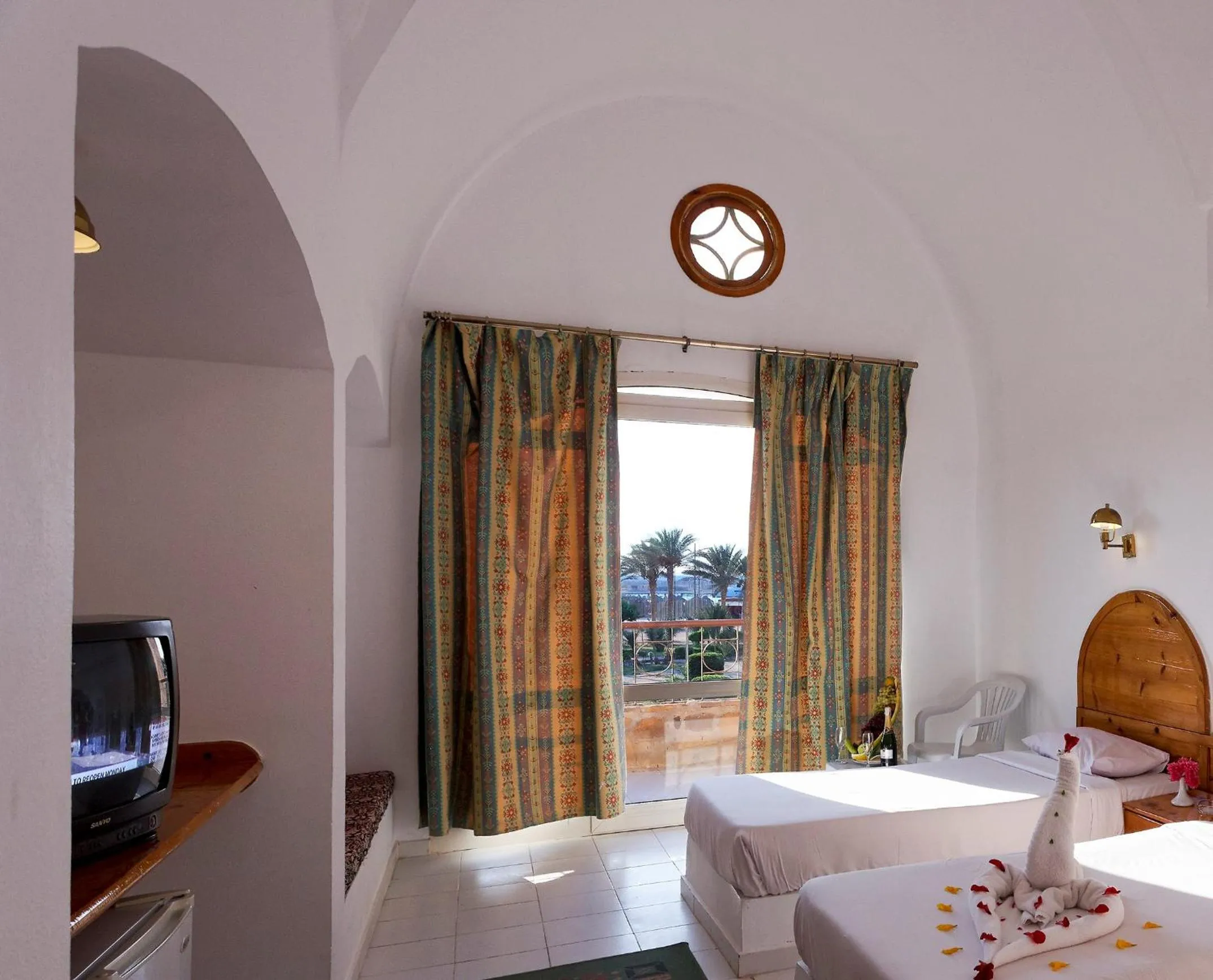 Bedroom in Pensee Royal Garden Beach Resort