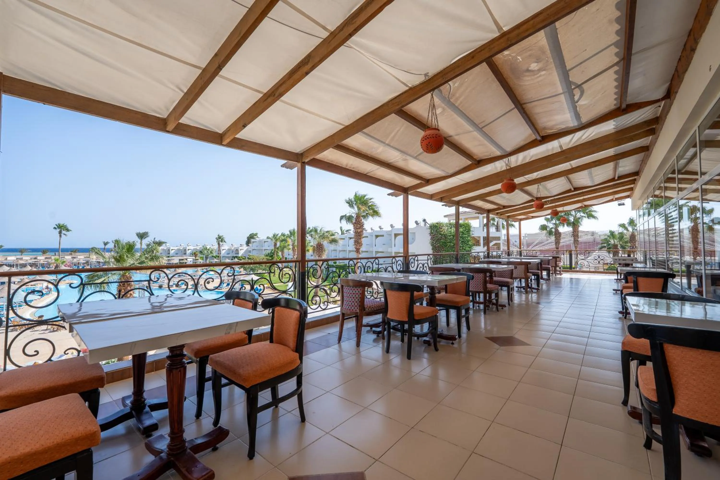 Restaurant/places to eat in JAZ Palmariva Beach