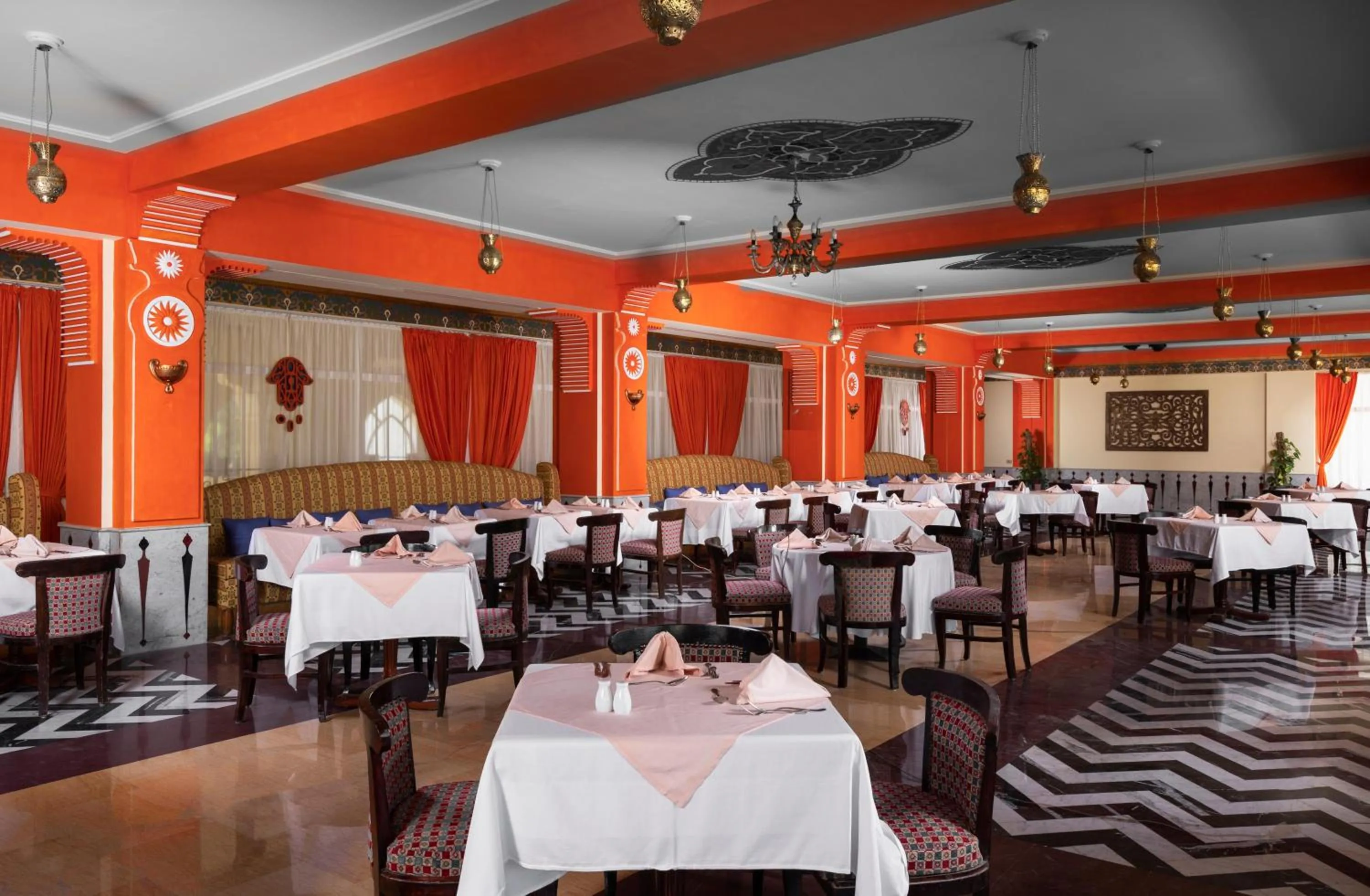 Restaurant/places to eat in JAZ Palmariva Beach