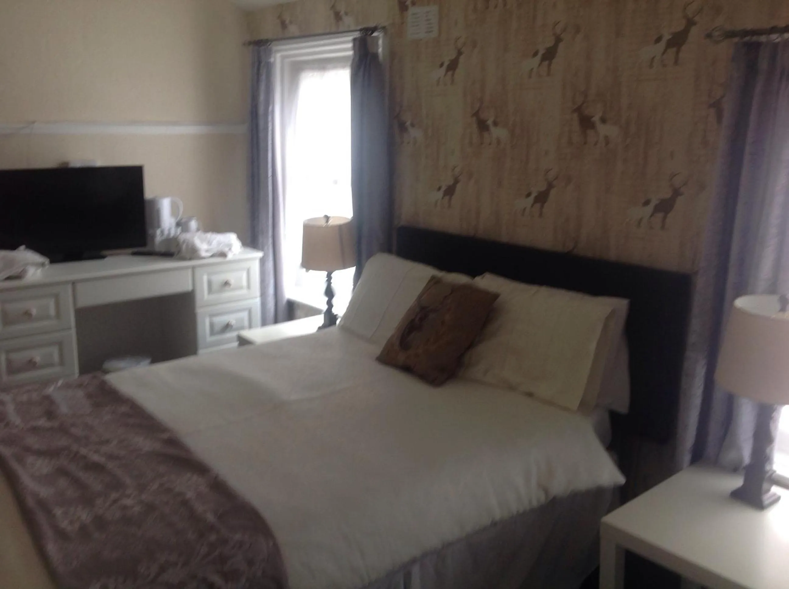 Bedroom, Bed in Talbot House