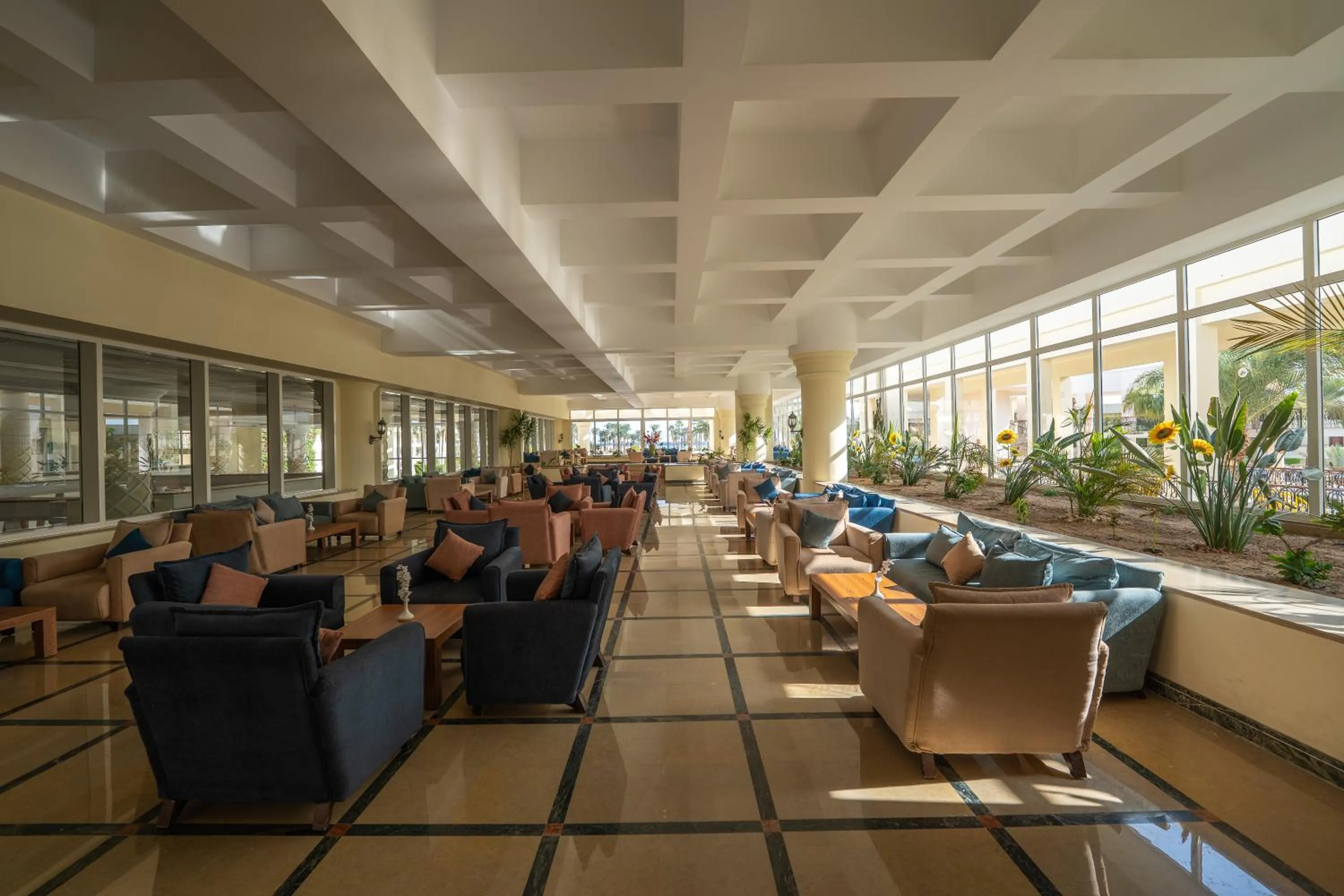 Restaurant/places to eat in JAZ Royal Palmariva