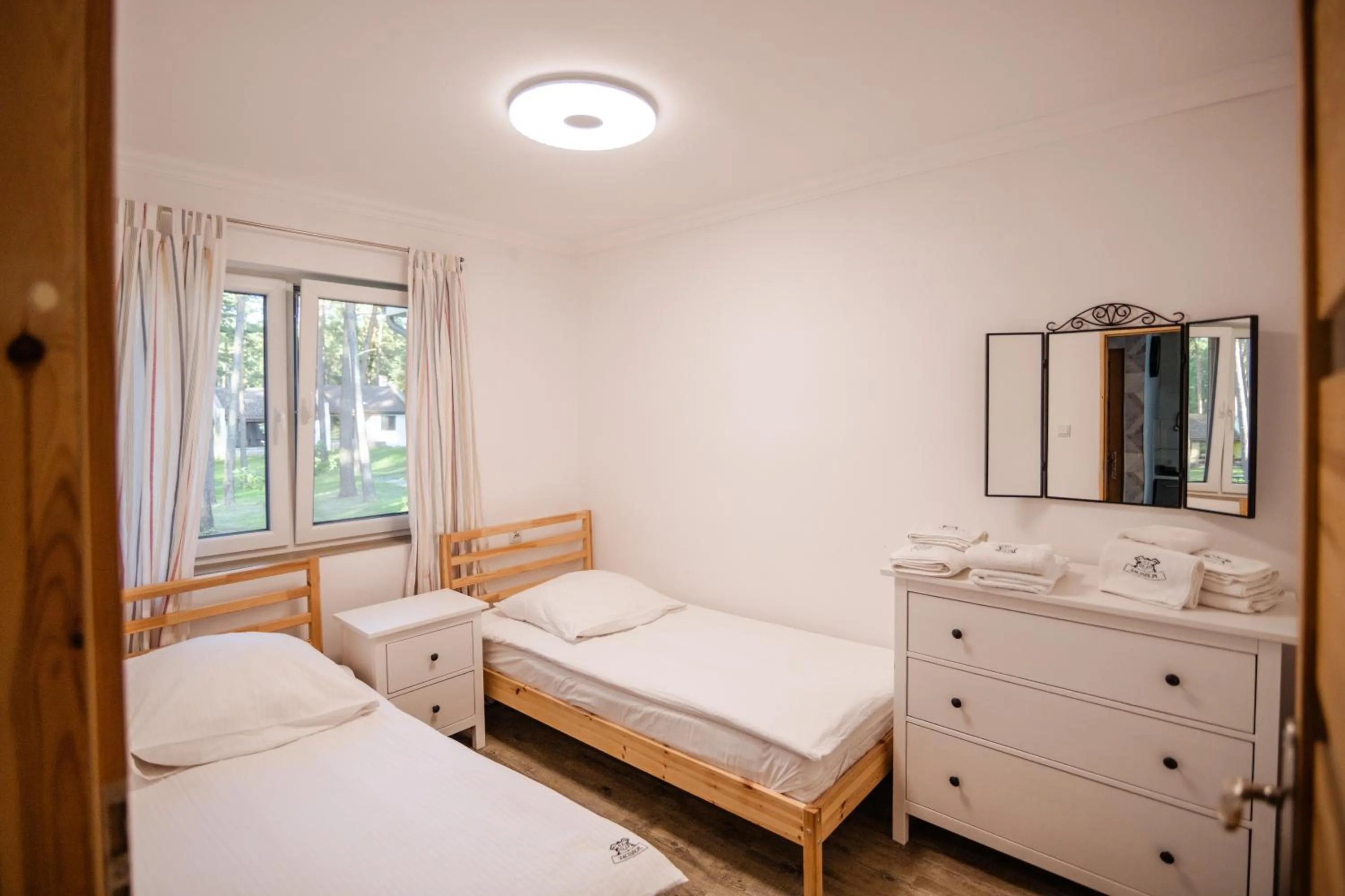 Bed in Zacisze,pl Domki Premium i Bungalowy Deluxe nad Jeziorem Łagowskim