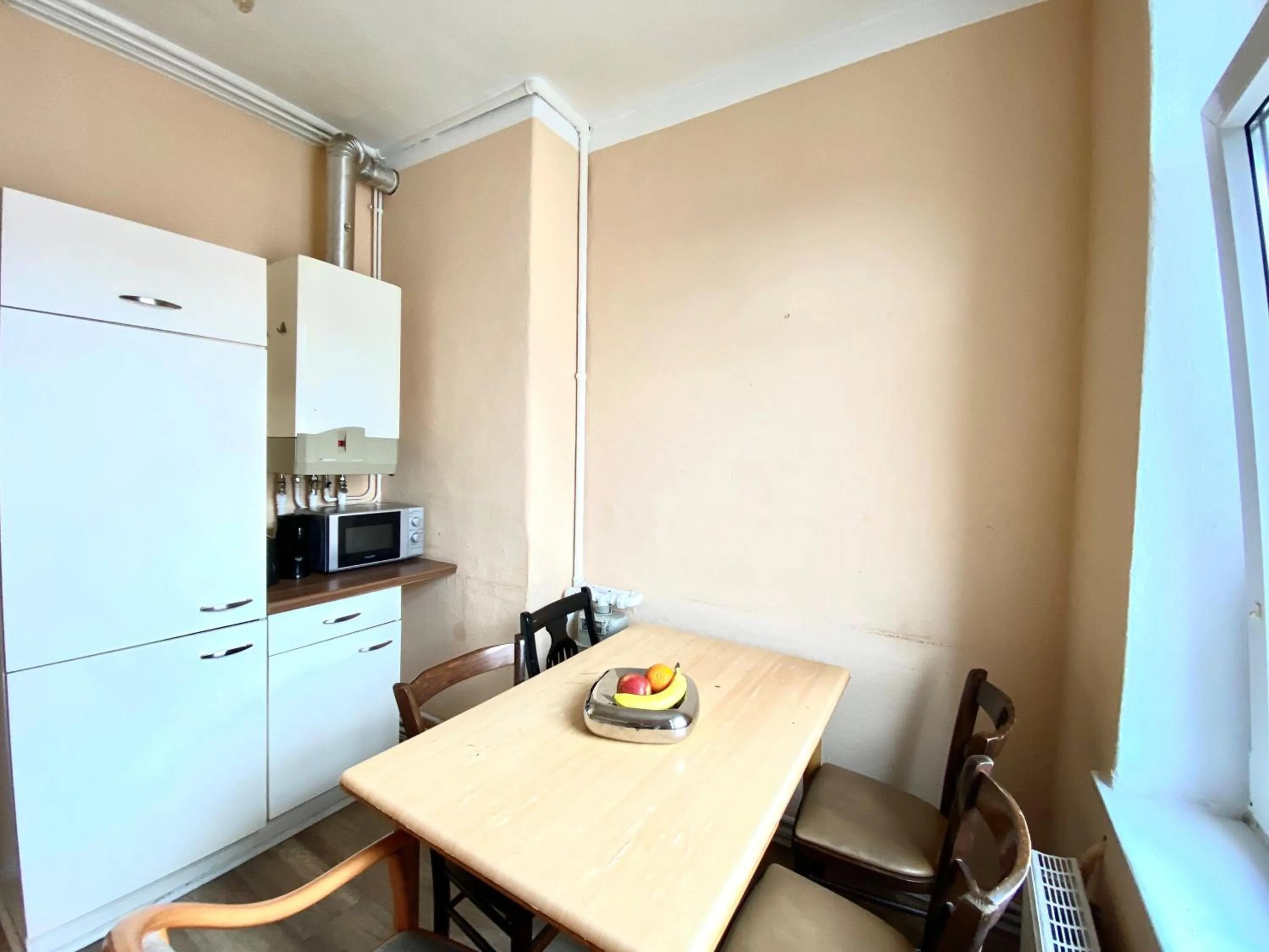 English Romance University