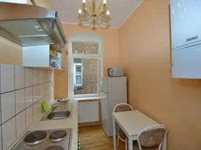 English Romance University