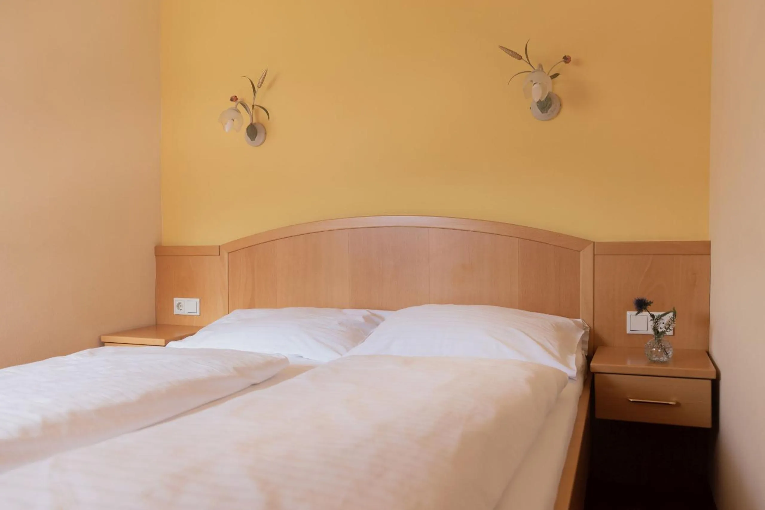 Photo of the whole room, Bed in Hotel Weissenstein