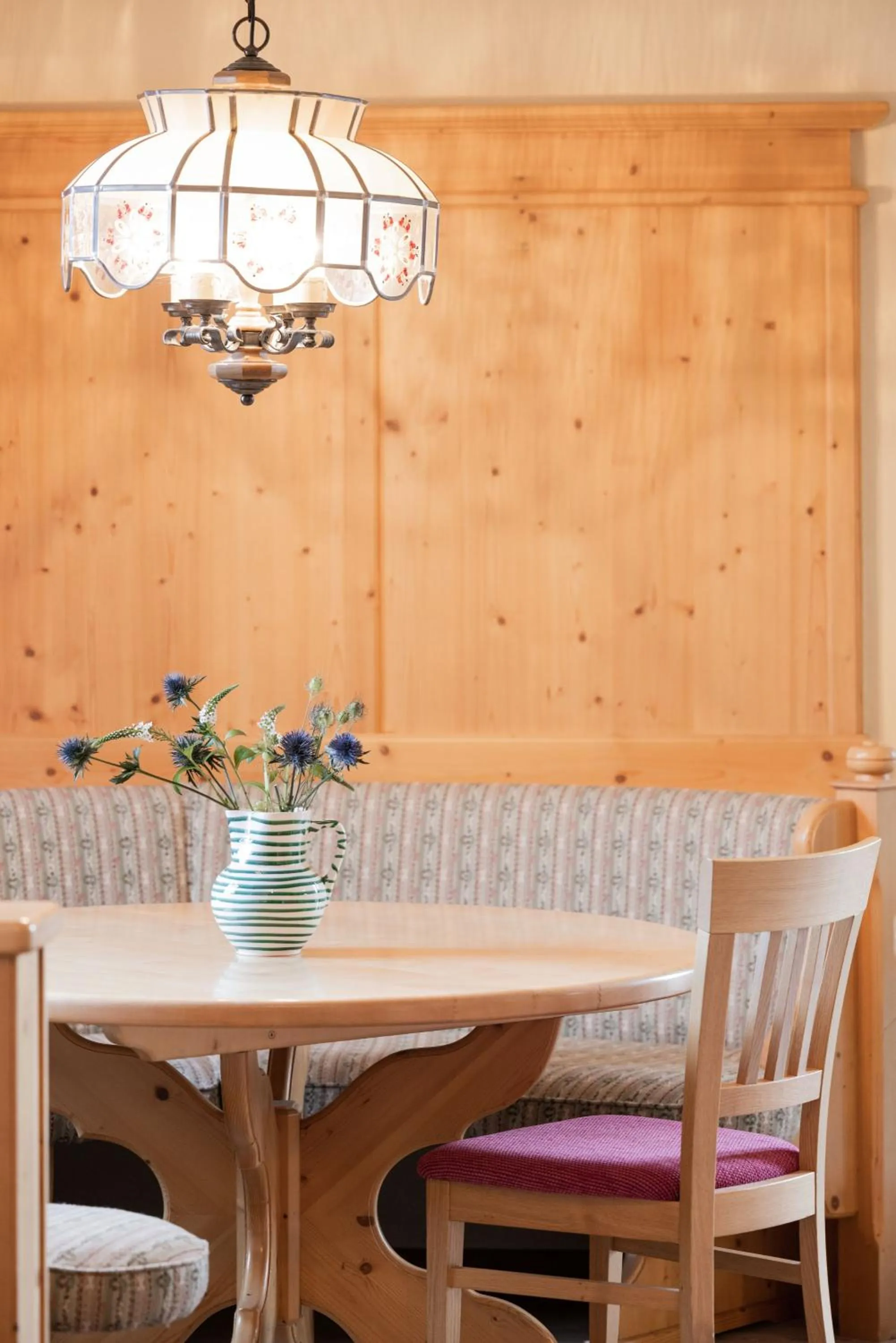 Dining area in Hotel Weissenstein