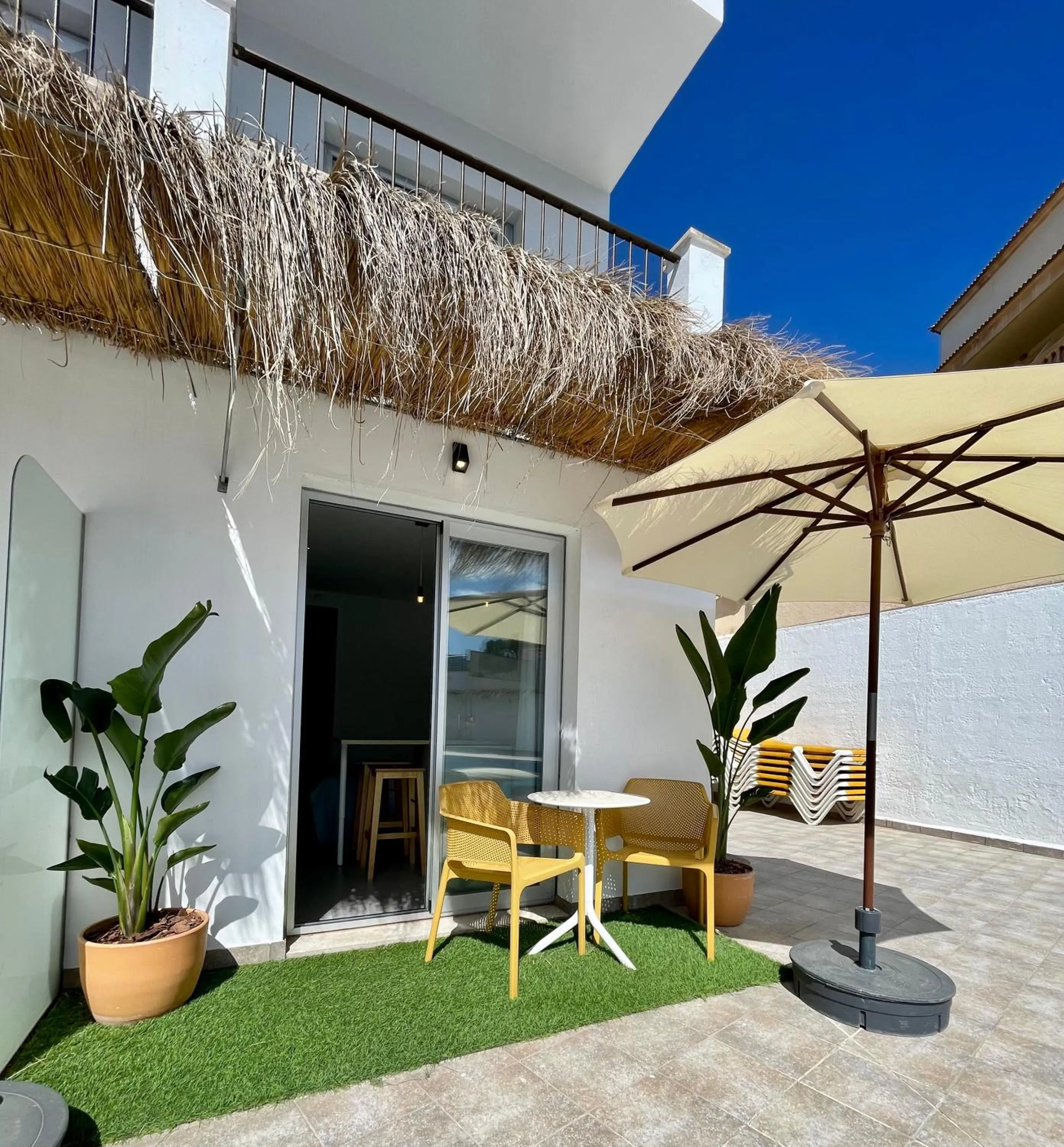 Apartaments La Perla Negra