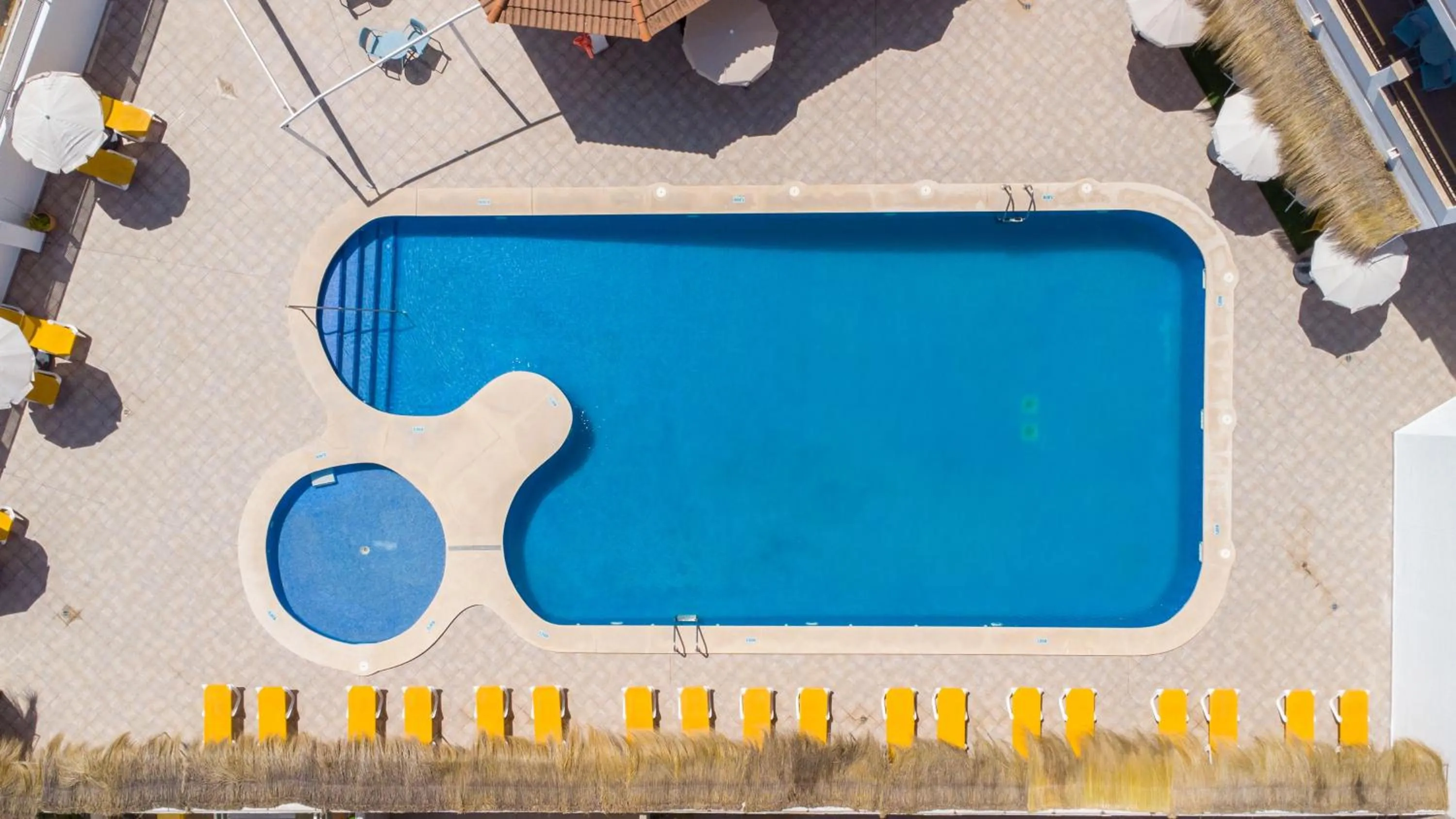 Apartaments La Perla Negra