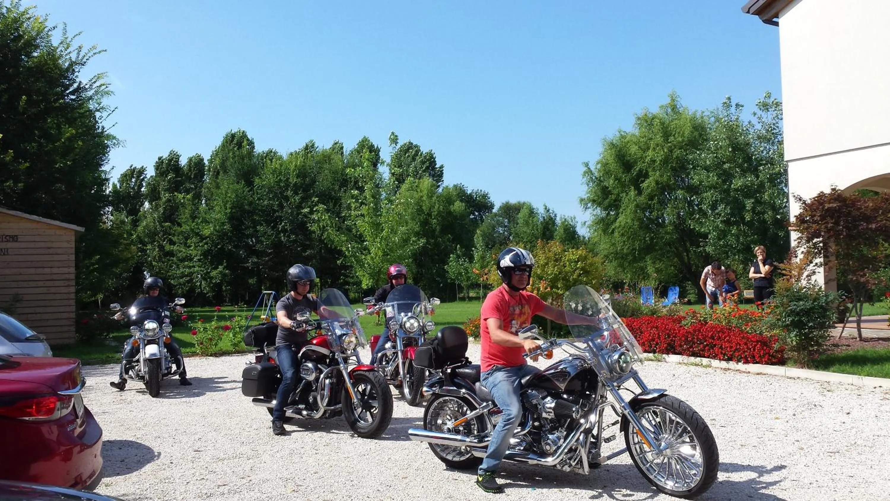 group of guests in Agriturismo Ai Carpini