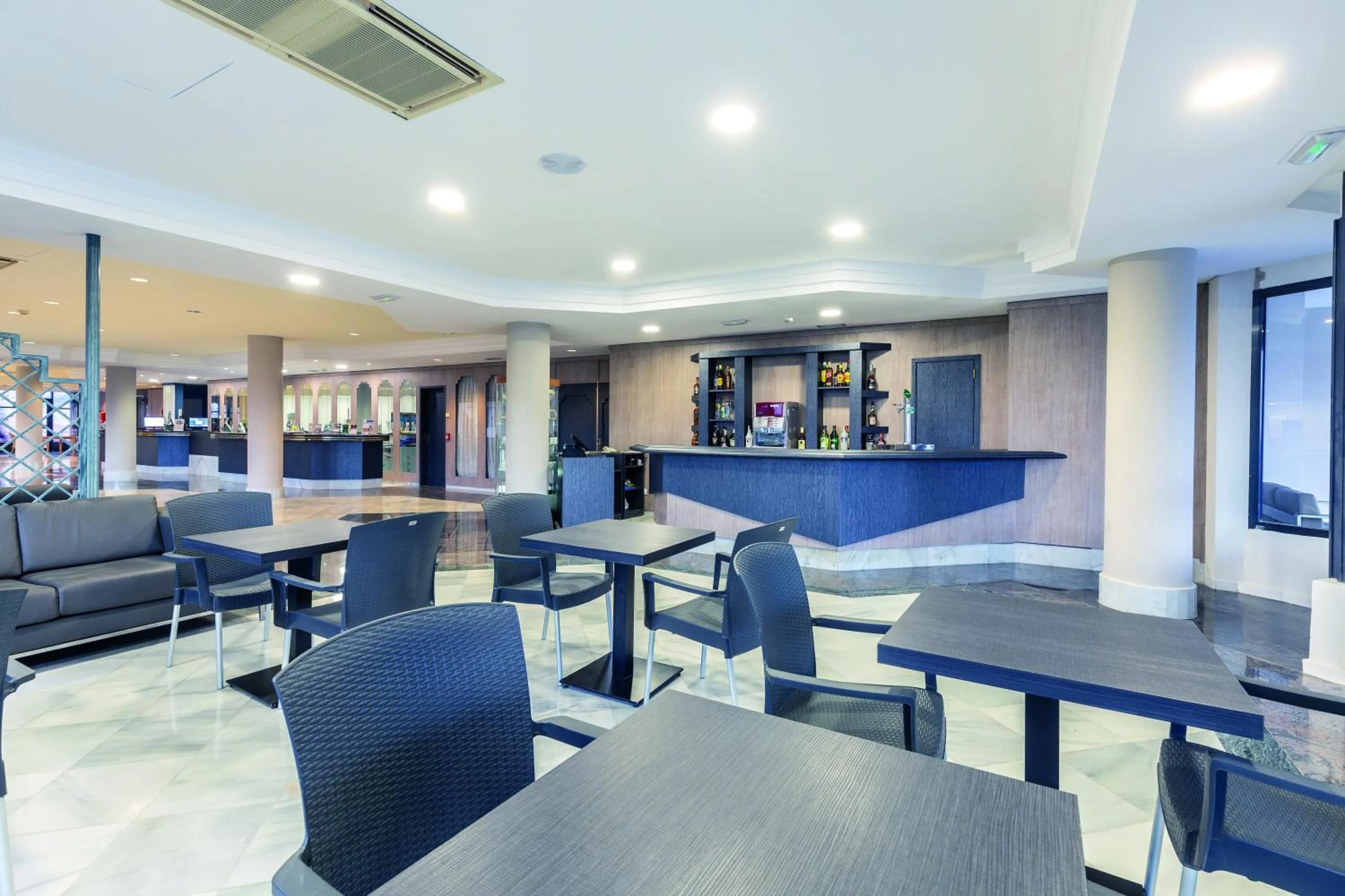 Lounge or bar in Kn Hotel Matas Blancas - Solo Adultos