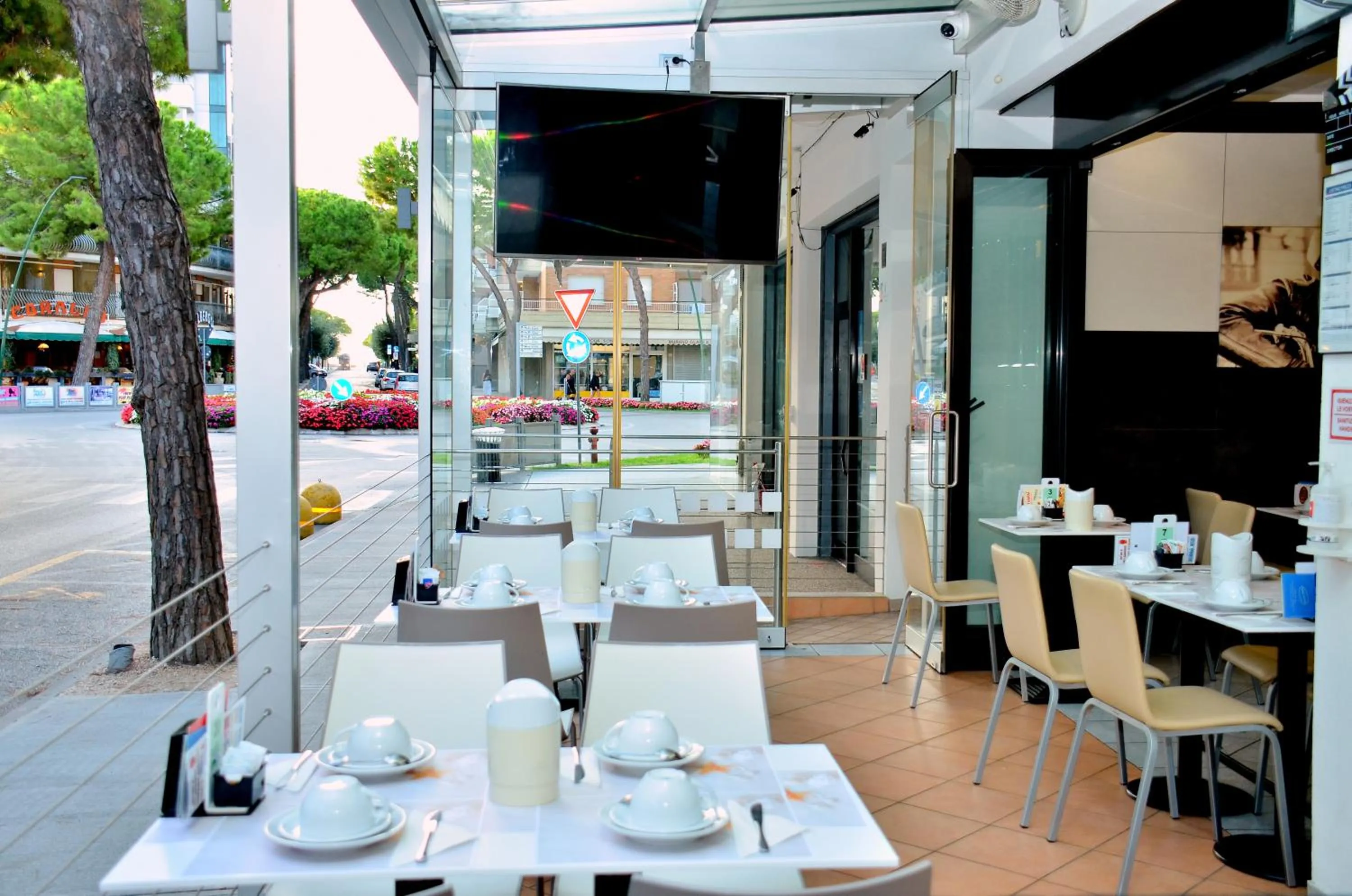 Breakfast in Hotel Etna